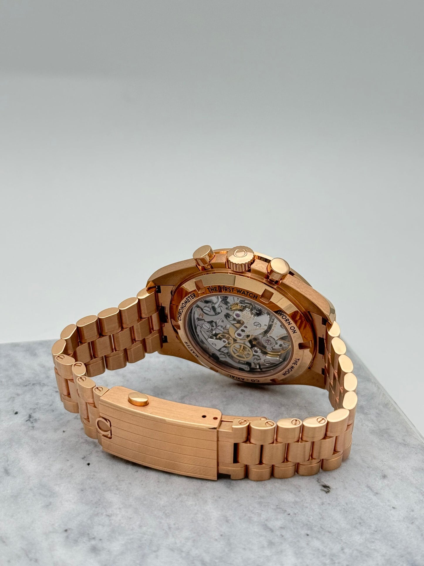 Omega Speedmaster 31060425001001