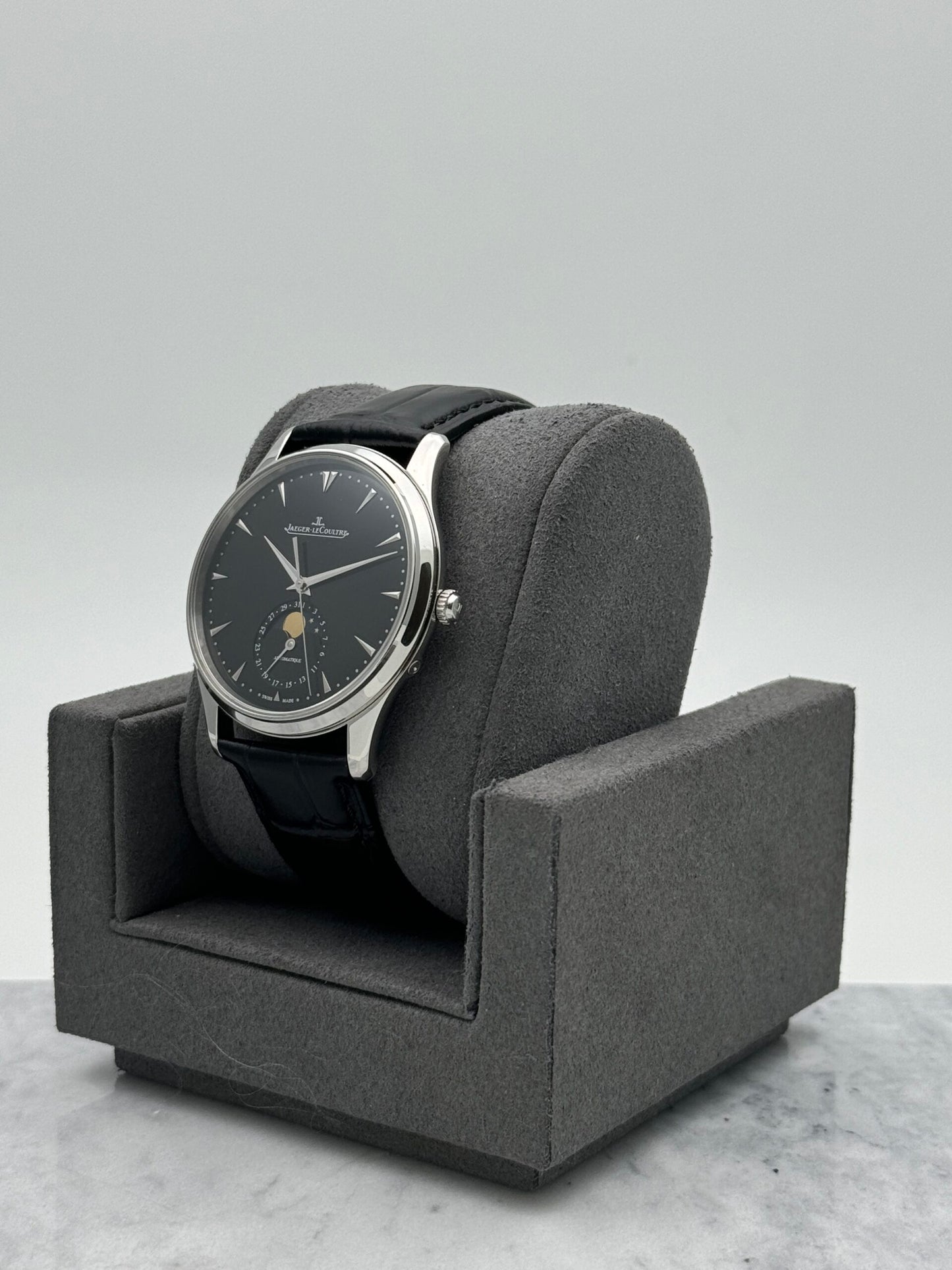 Jaeger-LeCoultre Master Ultra Thin Moon Q1368470