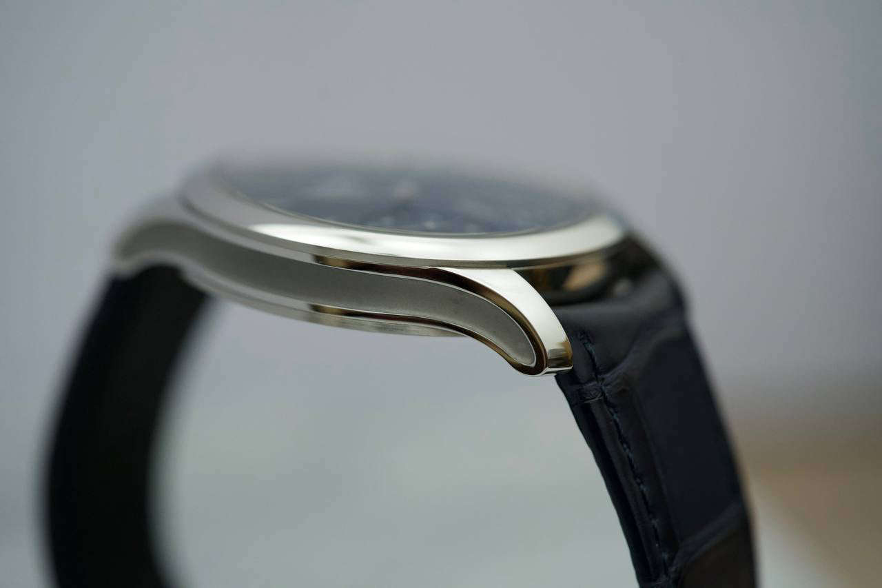 Czapek Quai Des Berges Blue Aurora Guilloche Eau Vive