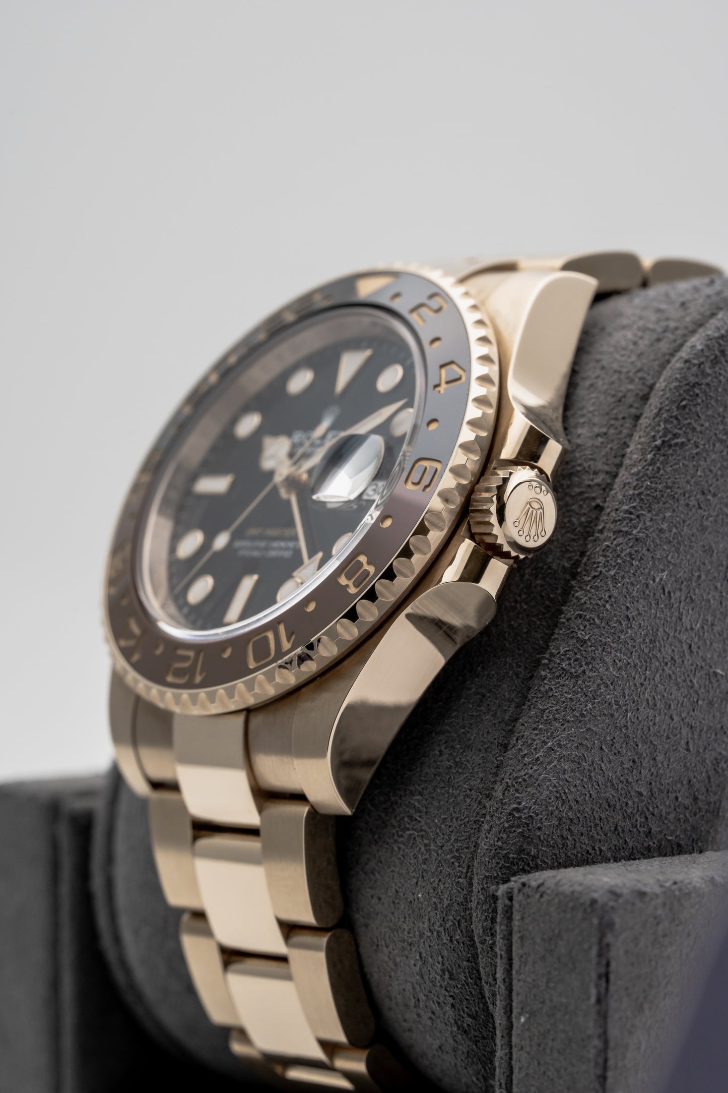 Rolex GMT-Master II Rootbeer 126715CHNR, Black Dial