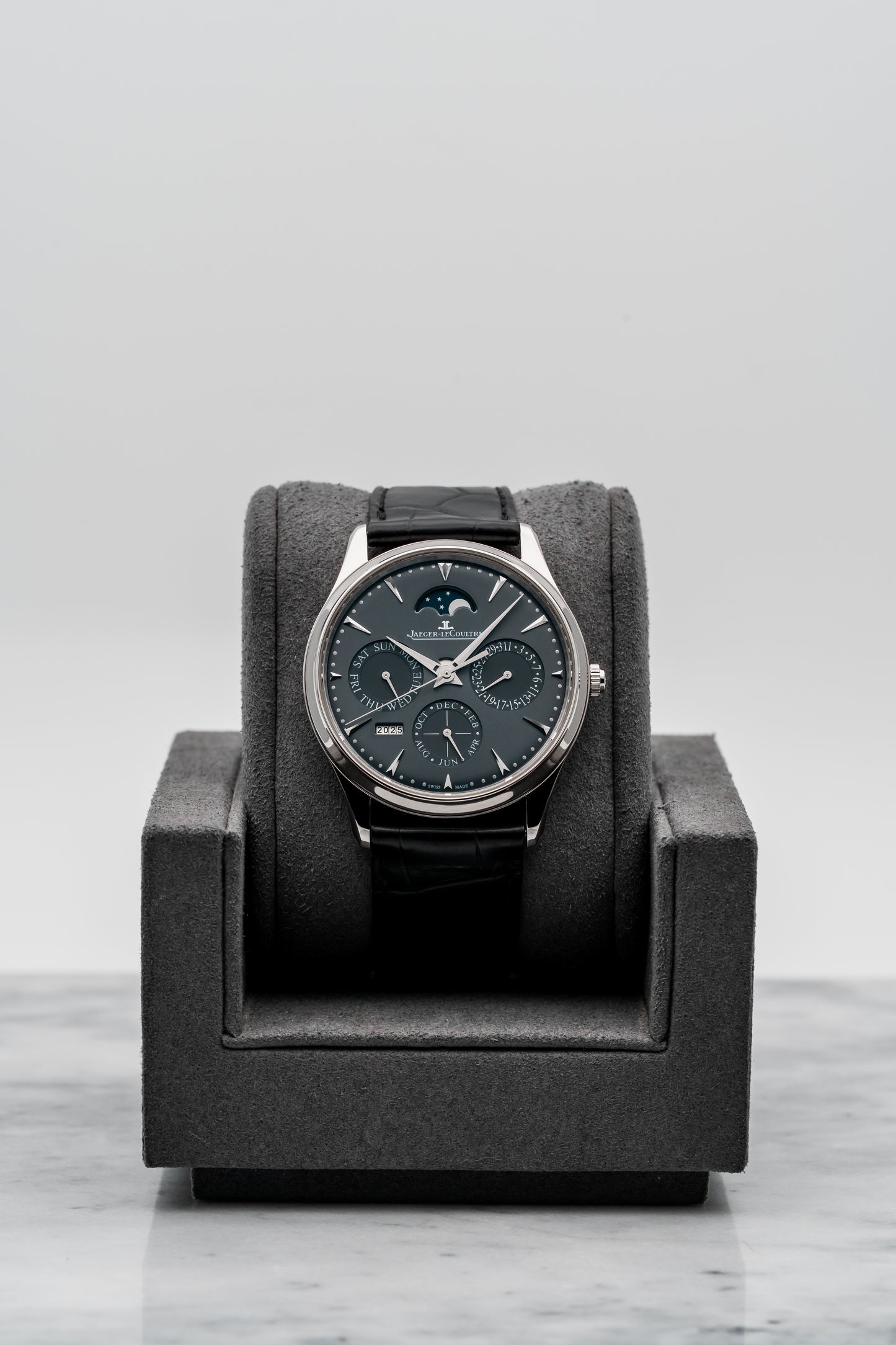 Jaeger-LeCoultre Master Ultra Thin Perpetual Q130354J Blue