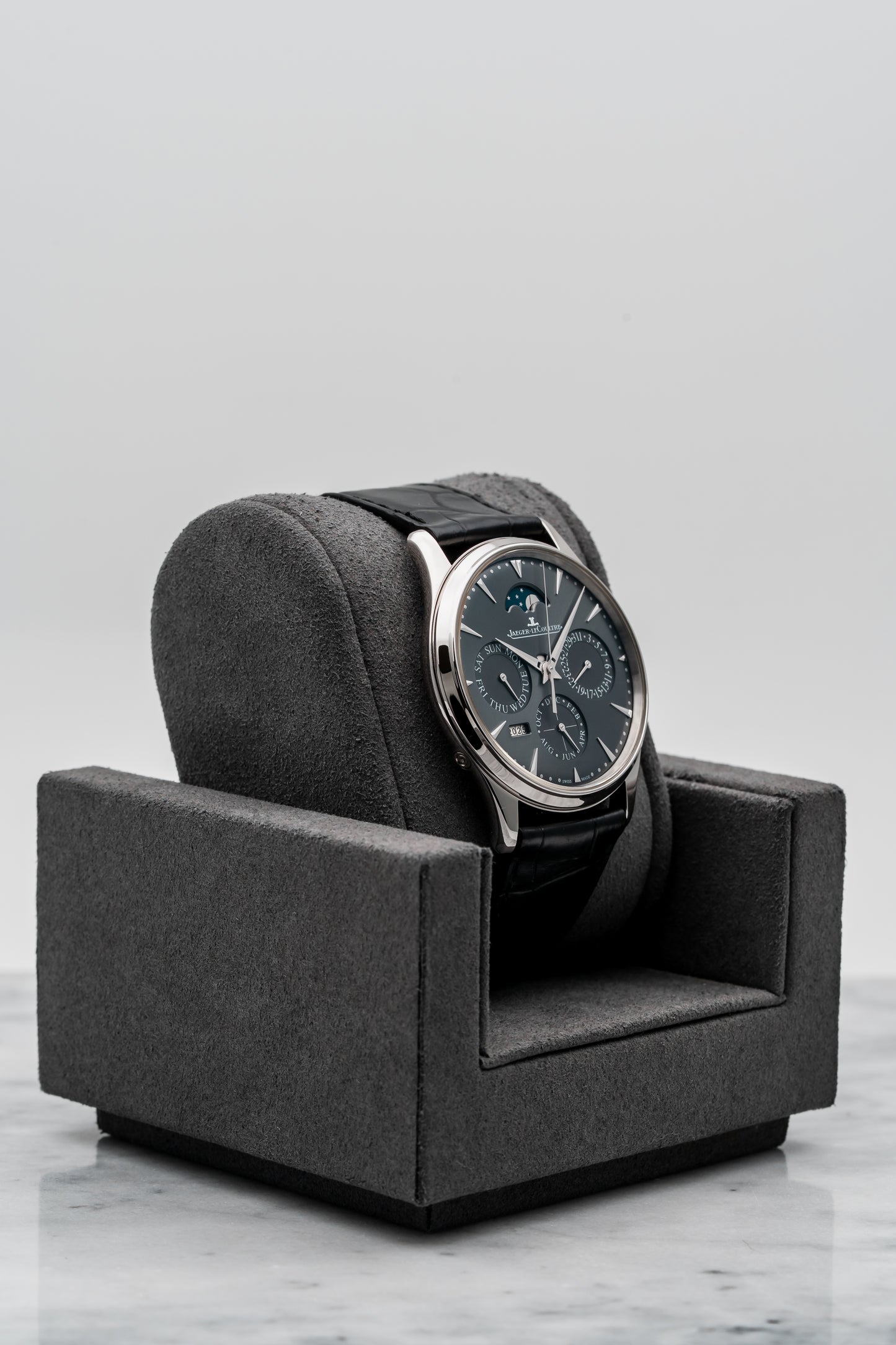 Jaeger-LeCoultre Master Ultra Thin Perpetual Q130354J Blue