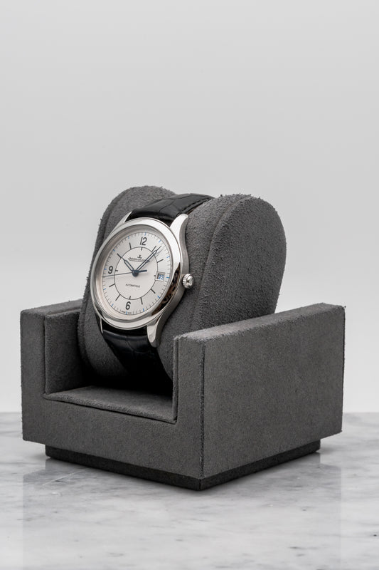 Jaeger-LeCoultre Master Control Date Q1548530 Silver Sector Dial