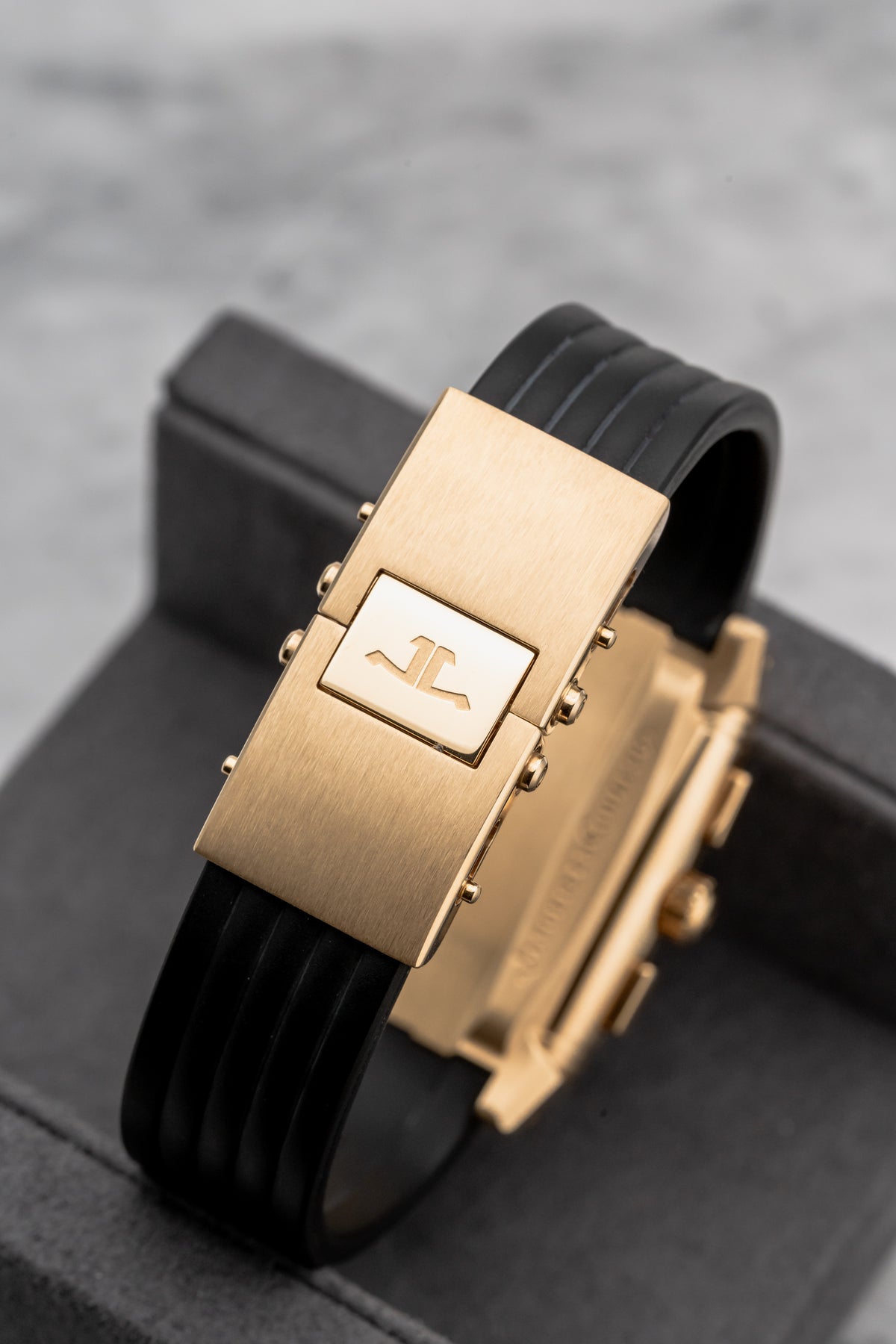 Jaeger-LeCoultre Reverso Gran’Sport Chronographe Rétrograde Q2951620 Silver Dial