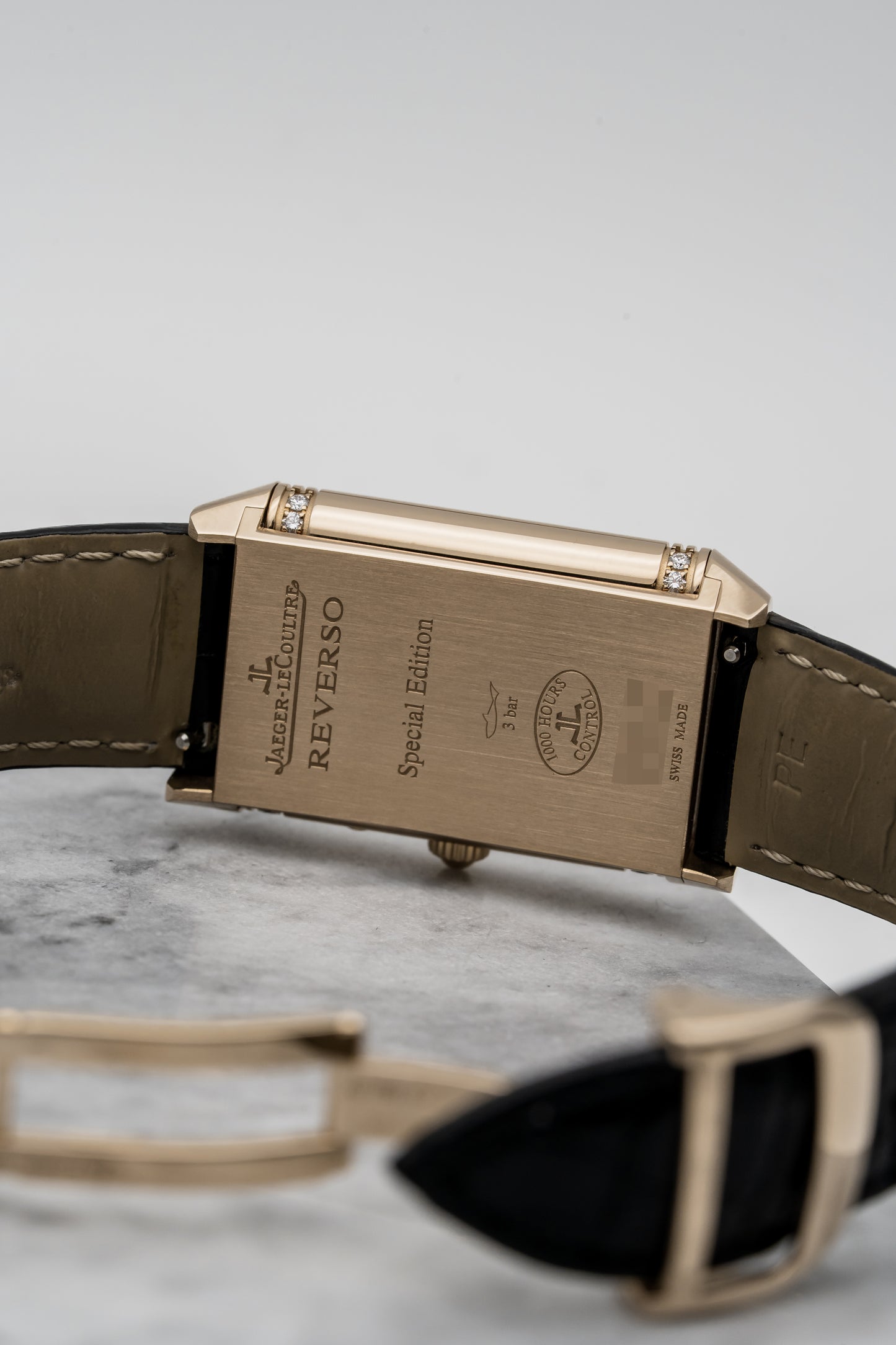 Jaeger-LeCoultre Reverso Duetto Q3302421 – Rose Gold, Silver & Pink Mother-of-Pearl Dial