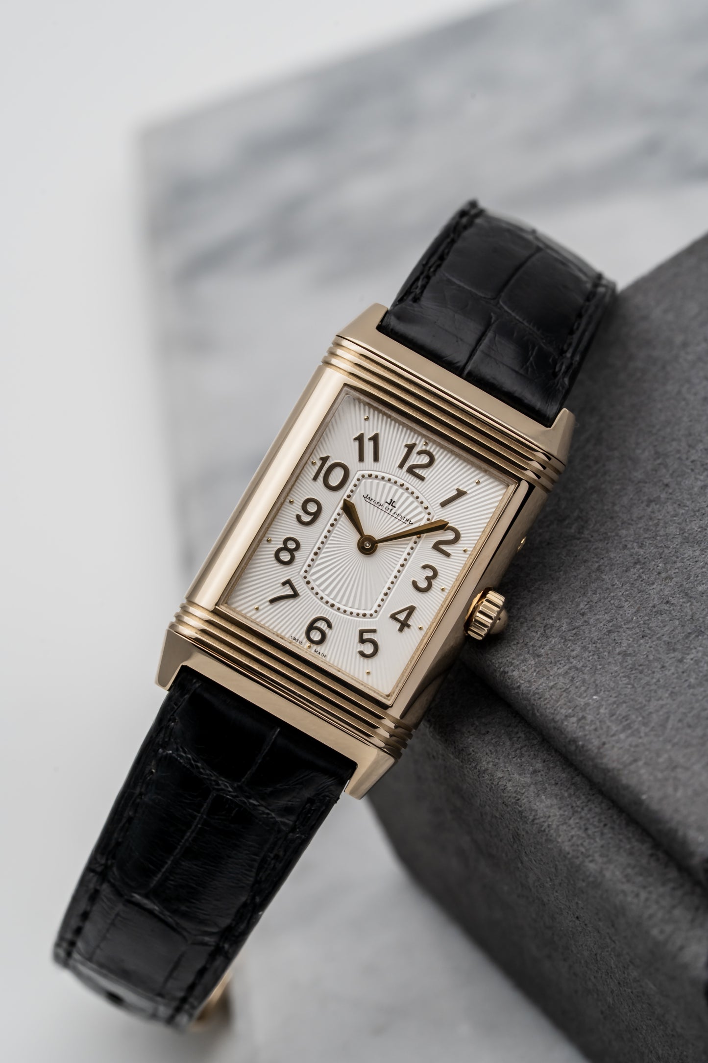 Jaeger-LeCoultre Reverso Duetto Q3302421 – Rose Gold, Silver & Pink Mother-of-Pearl Dial
