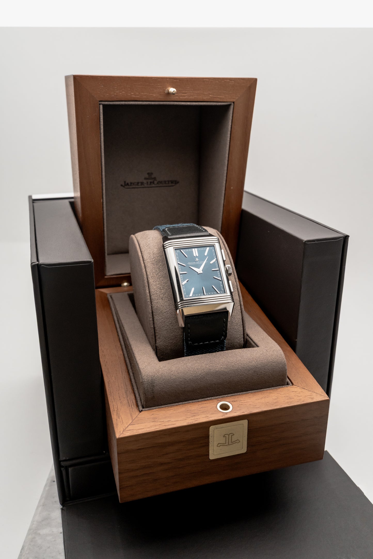 Jaeger-LeCoultre Reverso Tribute Chronograph Q389848J Blue Dial
