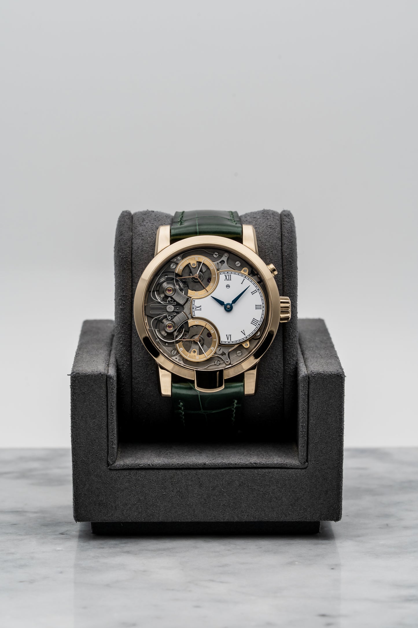 Armin Strom Mirrored Force Resonance RG16.RF.5N.AL.L.40 Rose Gold, White Enamel Dial