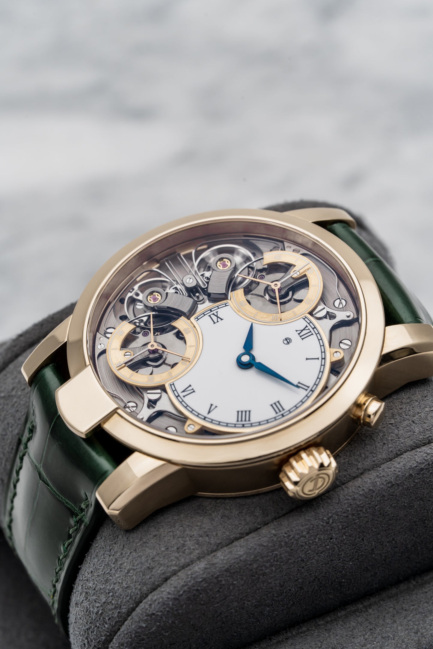 Armin Strom Mirrored Force Resonance RG16.RF.5N.AL.L.40 Rose Gold, White Enamel Dial