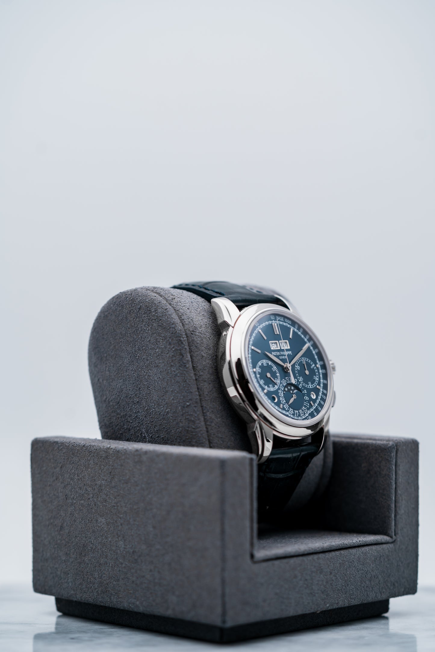 Patek Philippe 5270G-014 Perpetual Calendar Chronograph Blue Dial
