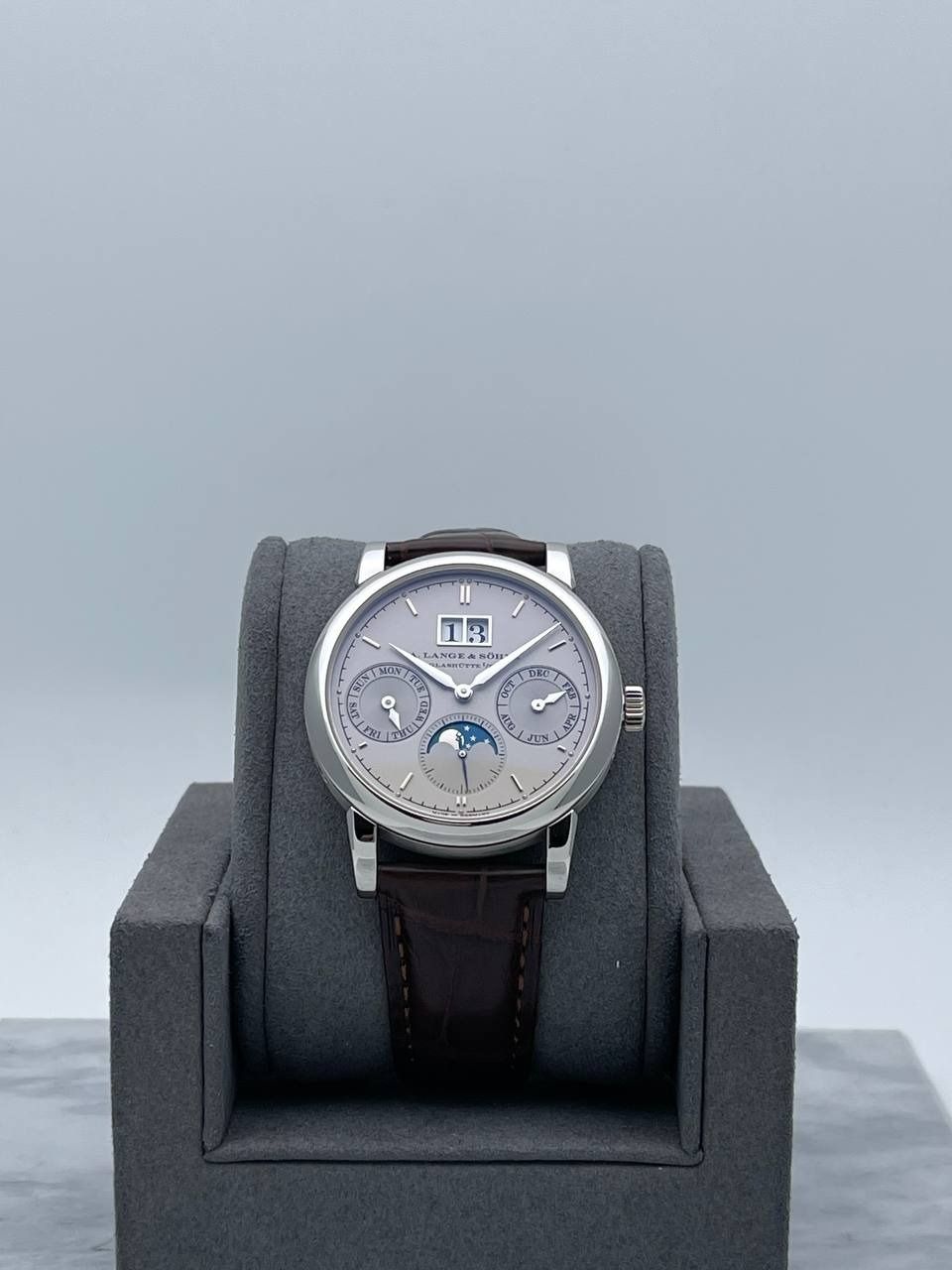 A. Lange & Söhne Saxonia Annual Calendar 330.025 Platinum