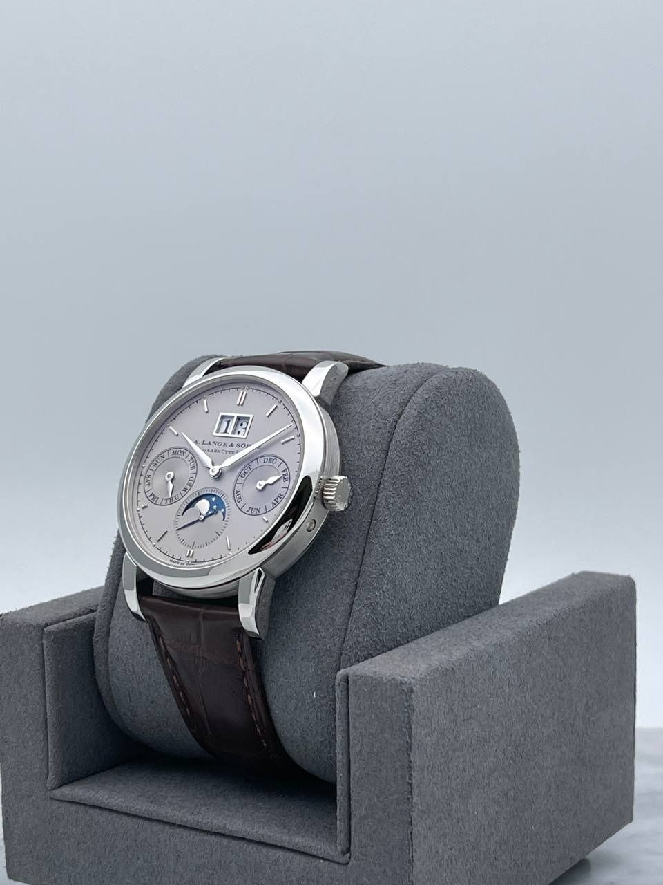A. Lange & Söhne Saxonia Annual Calendar 330.025 Platinum