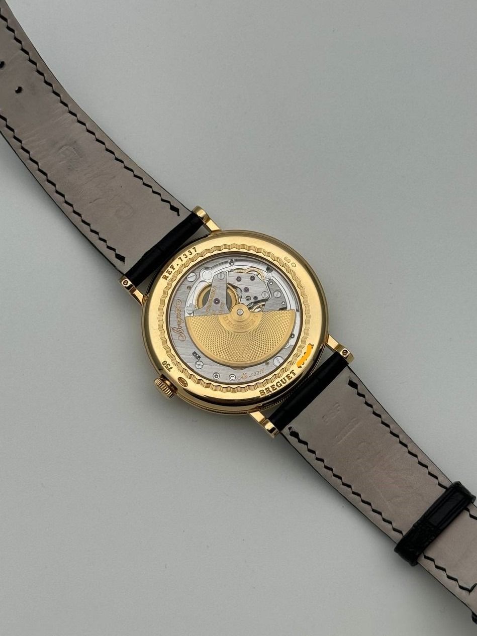 Breguet Classique 7337BA Silver Guilloché Dial