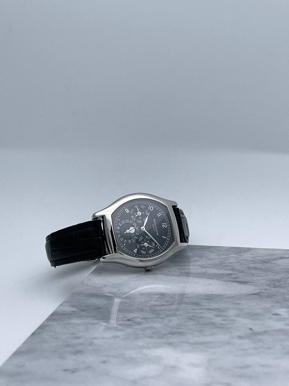 Patek Philippe Perpetual Calendar 5040G Black Dial