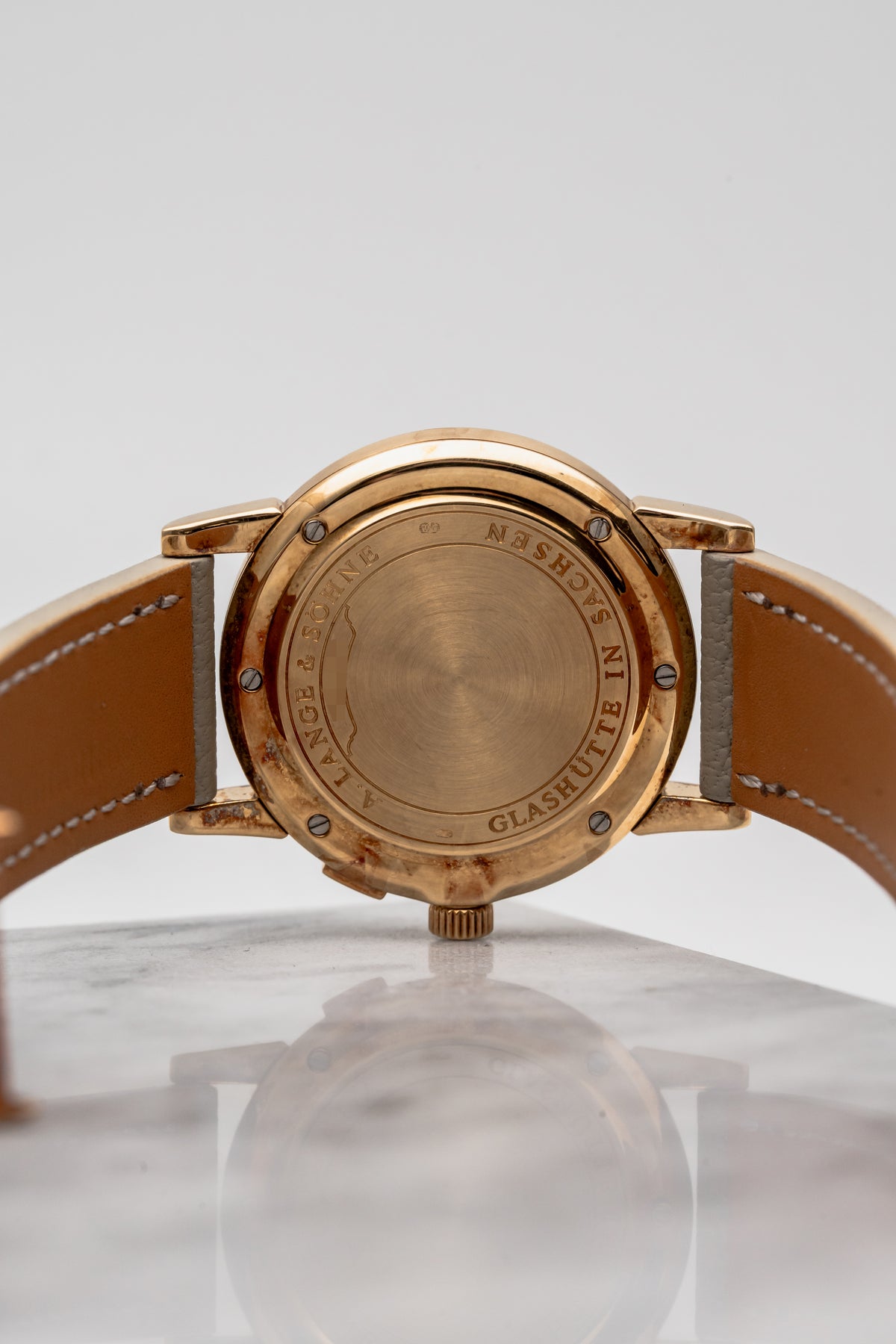 A. Lange & Söhne Saxonia Big Date Closed Caseback 105.001 Champagne Dial