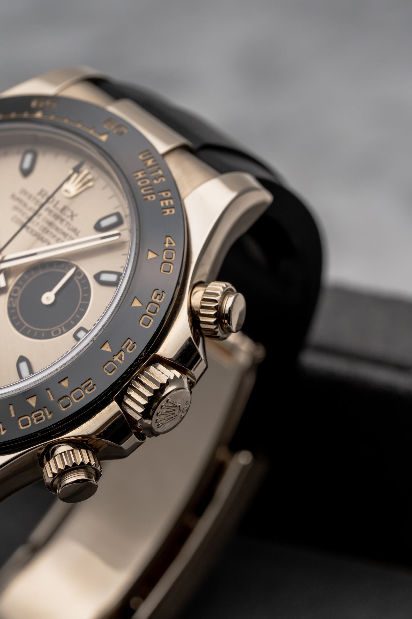 Rolex Daytona 116515LN Rose Gold, Sundust & Black Dial