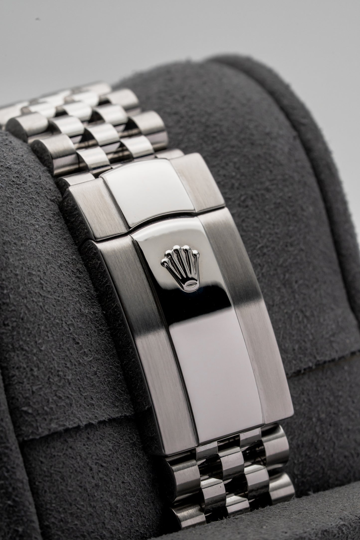 Rolex Datejust 41 126334 Grey Dial