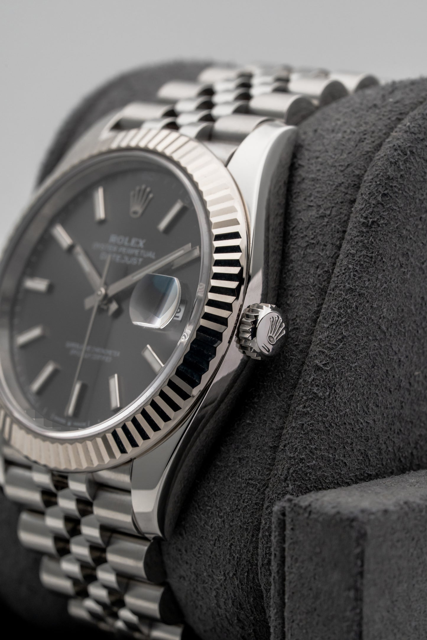 Rolex Datejust 41 126334 Grey Dial