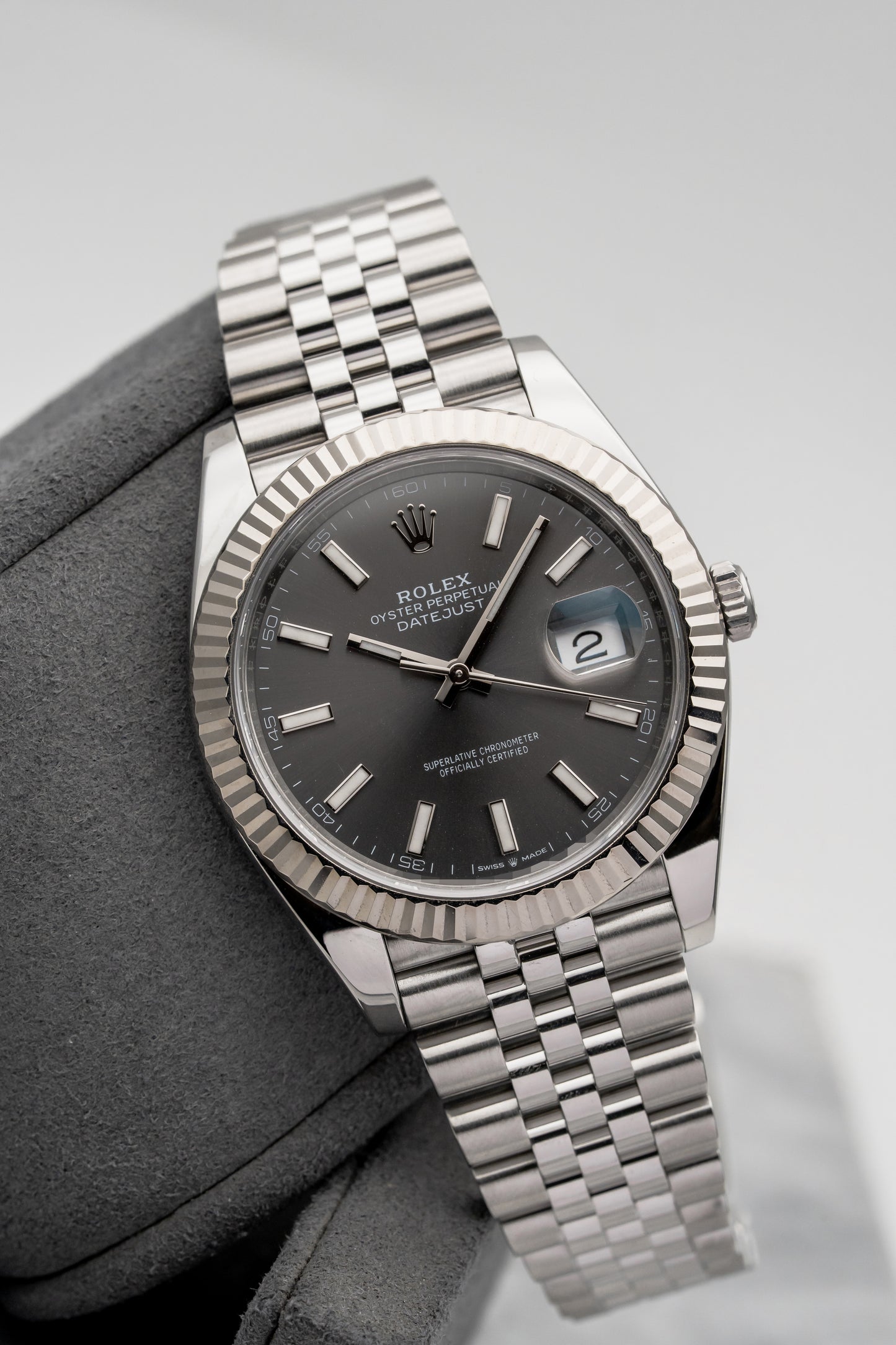Rolex Datejust 41 126334 Grey Dial