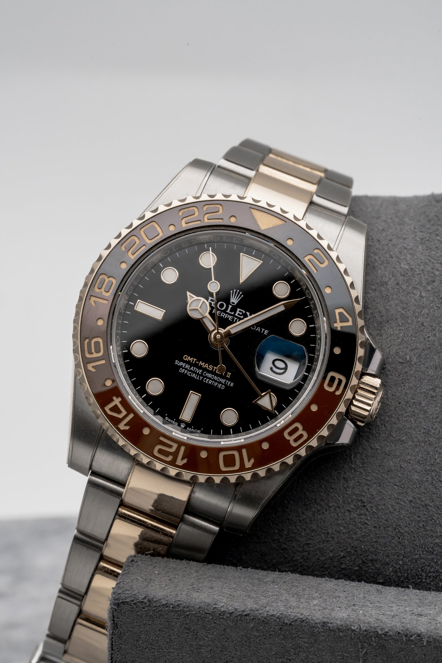 Rolex GMT-Master II Rootbeer 126711CHNR, Black Dial
