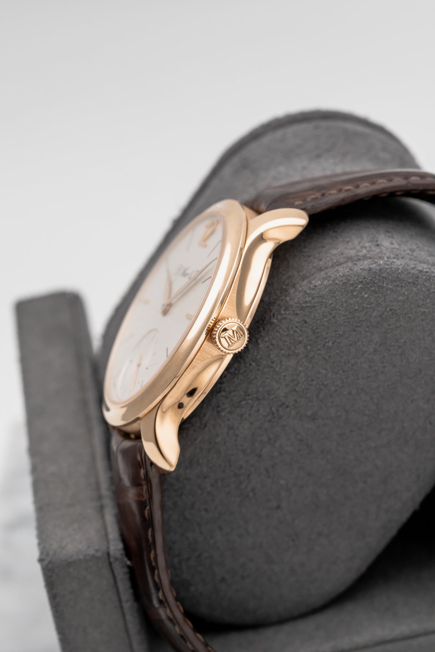 H. Moser & Cie. Endeavour Small Seconds 1321-0100 Silver Dial