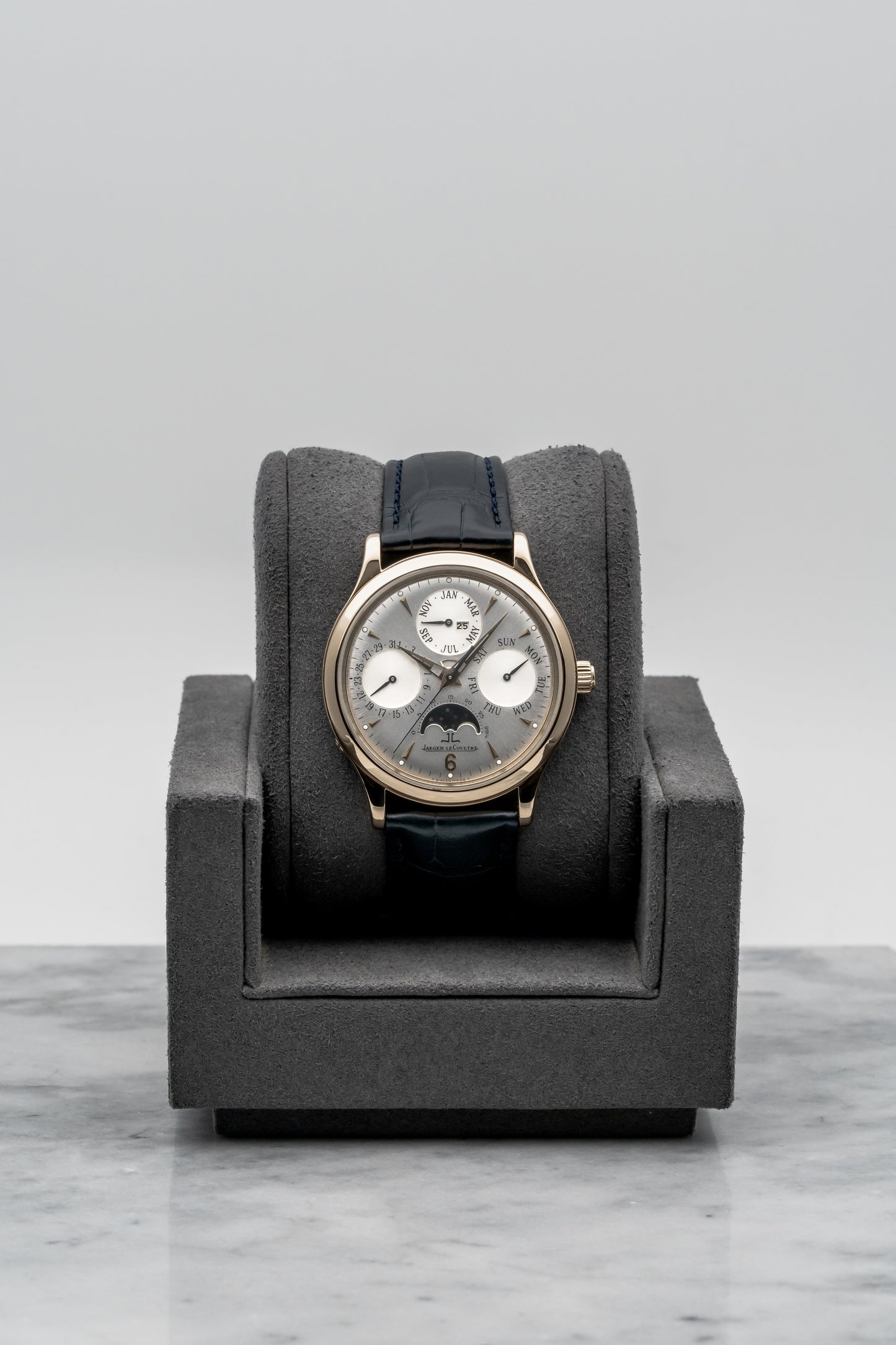 Jaeger-LeCoultre Master Control Perpetual Q149242A Rose Gold, Silver Dial