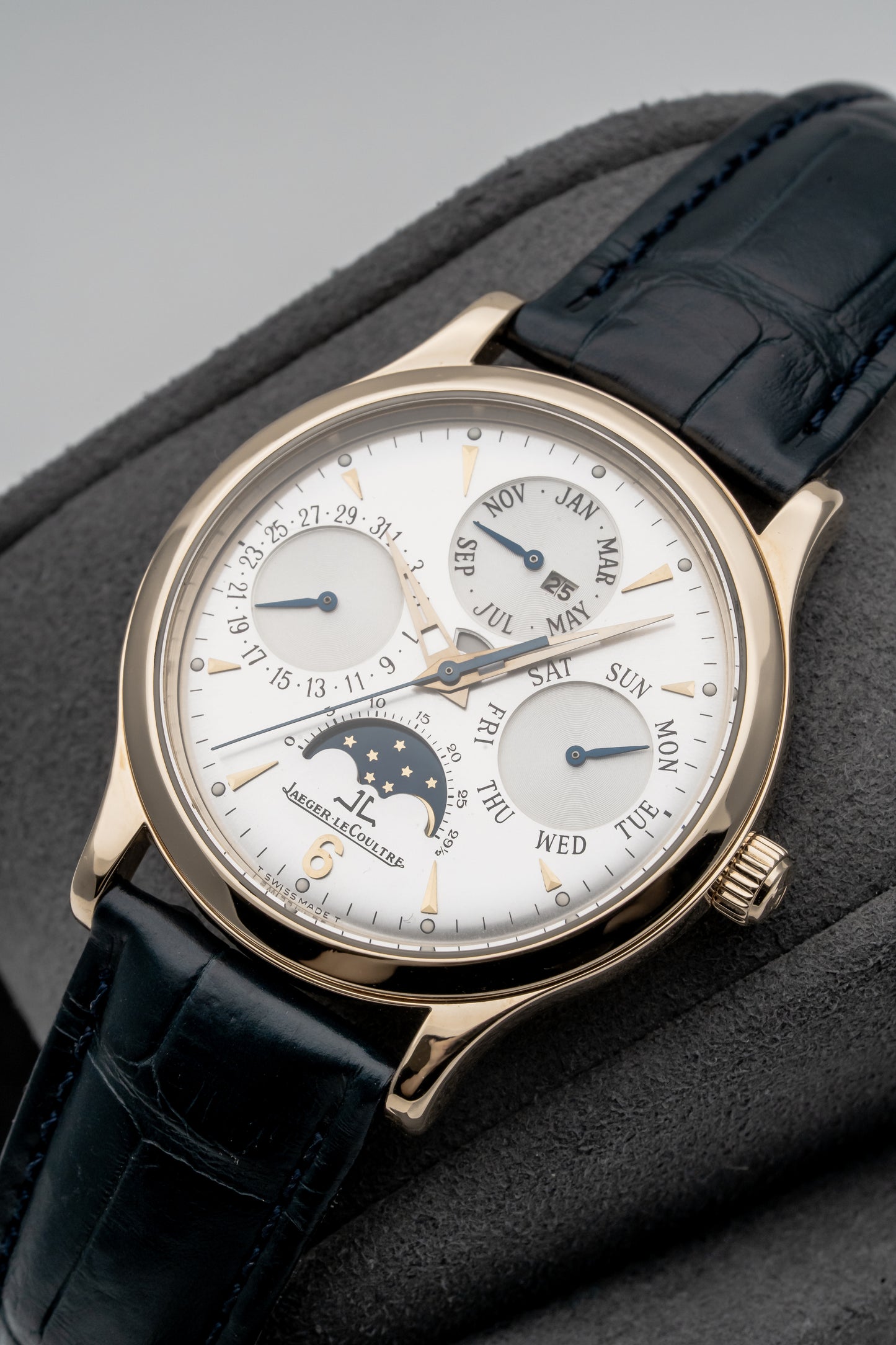 Jaeger-LeCoultre Master Control Perpetual Q149242A Rose Gold, Silver Dial