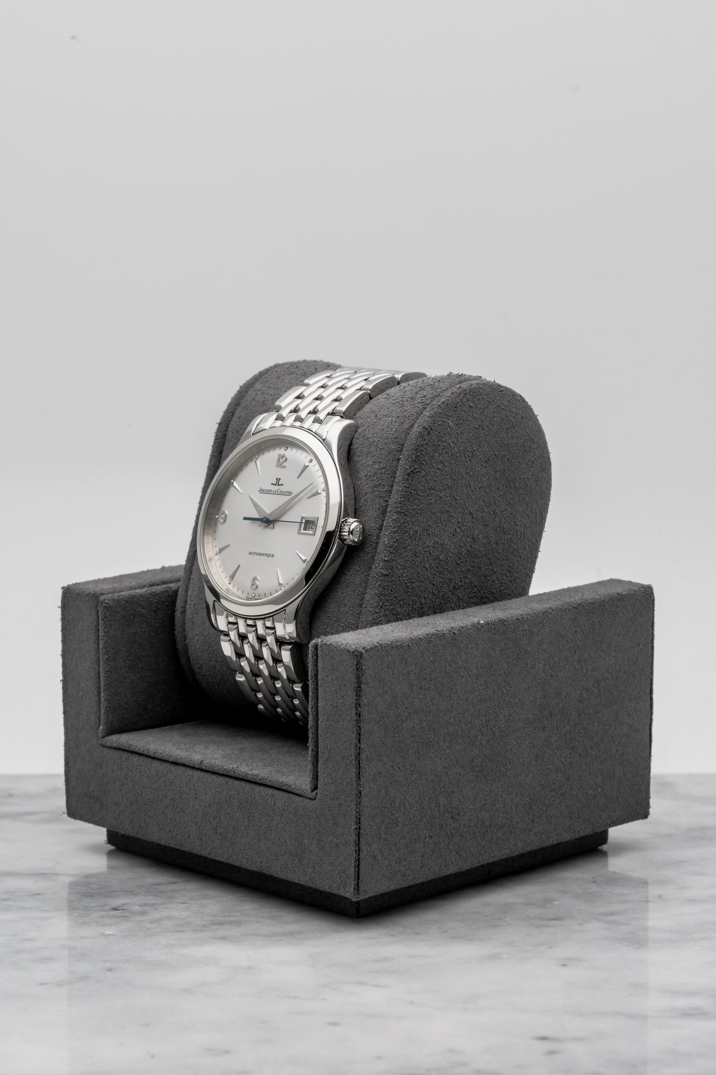 Jaeger-LeCoultre Master Control 140.8.89, Silver Dial