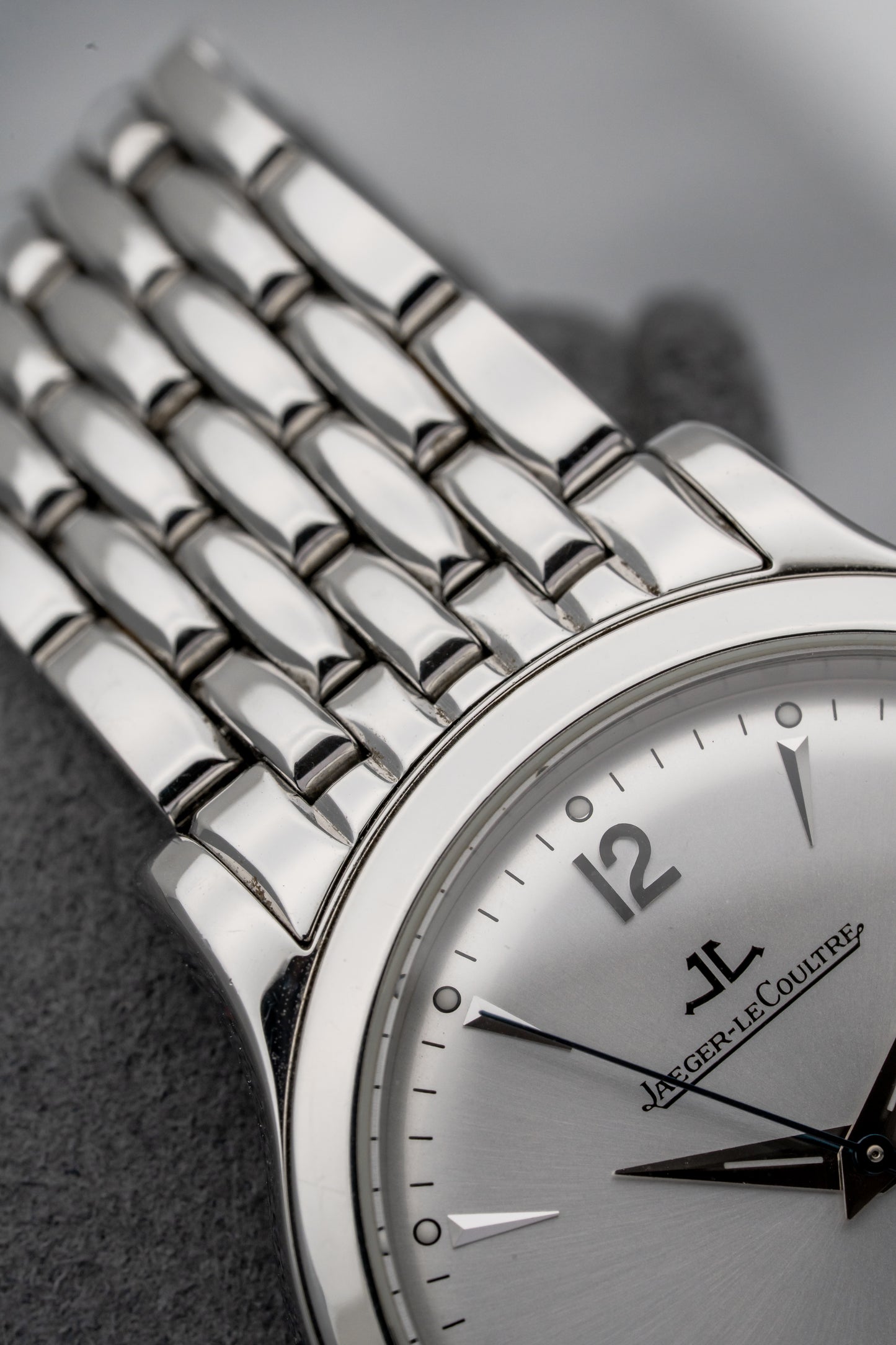Jaeger-LeCoultre Master Control 140.8.89, Silver Dial