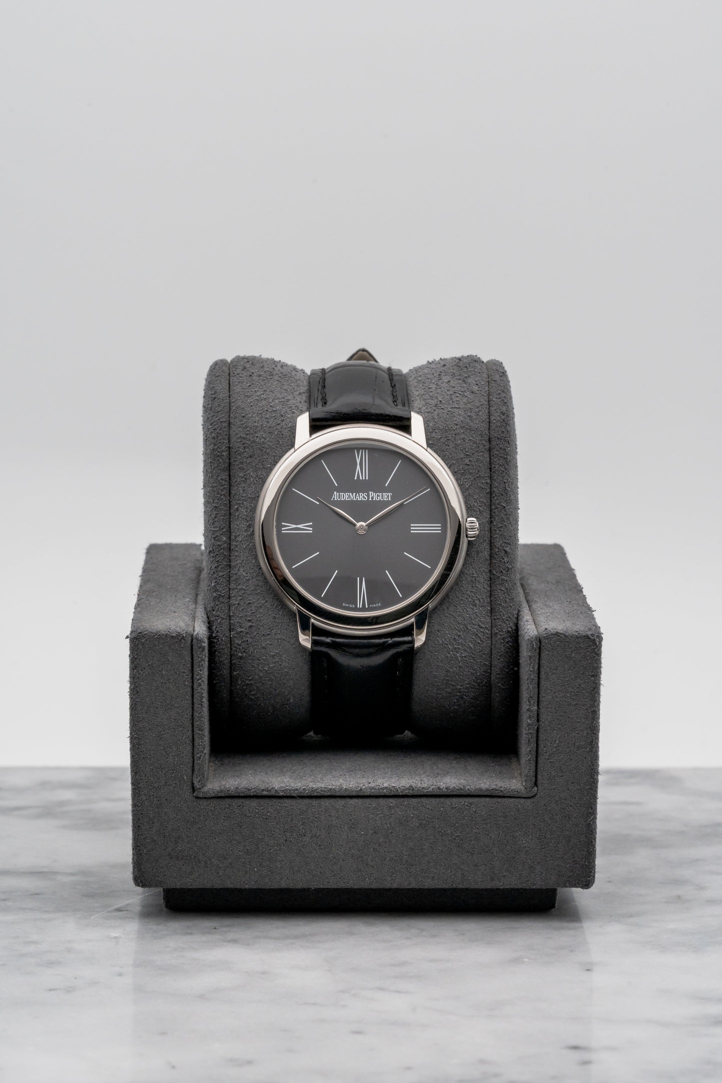 Audemars Piguet Jules Audemars Extra-Thin 15093BC Grey Dial