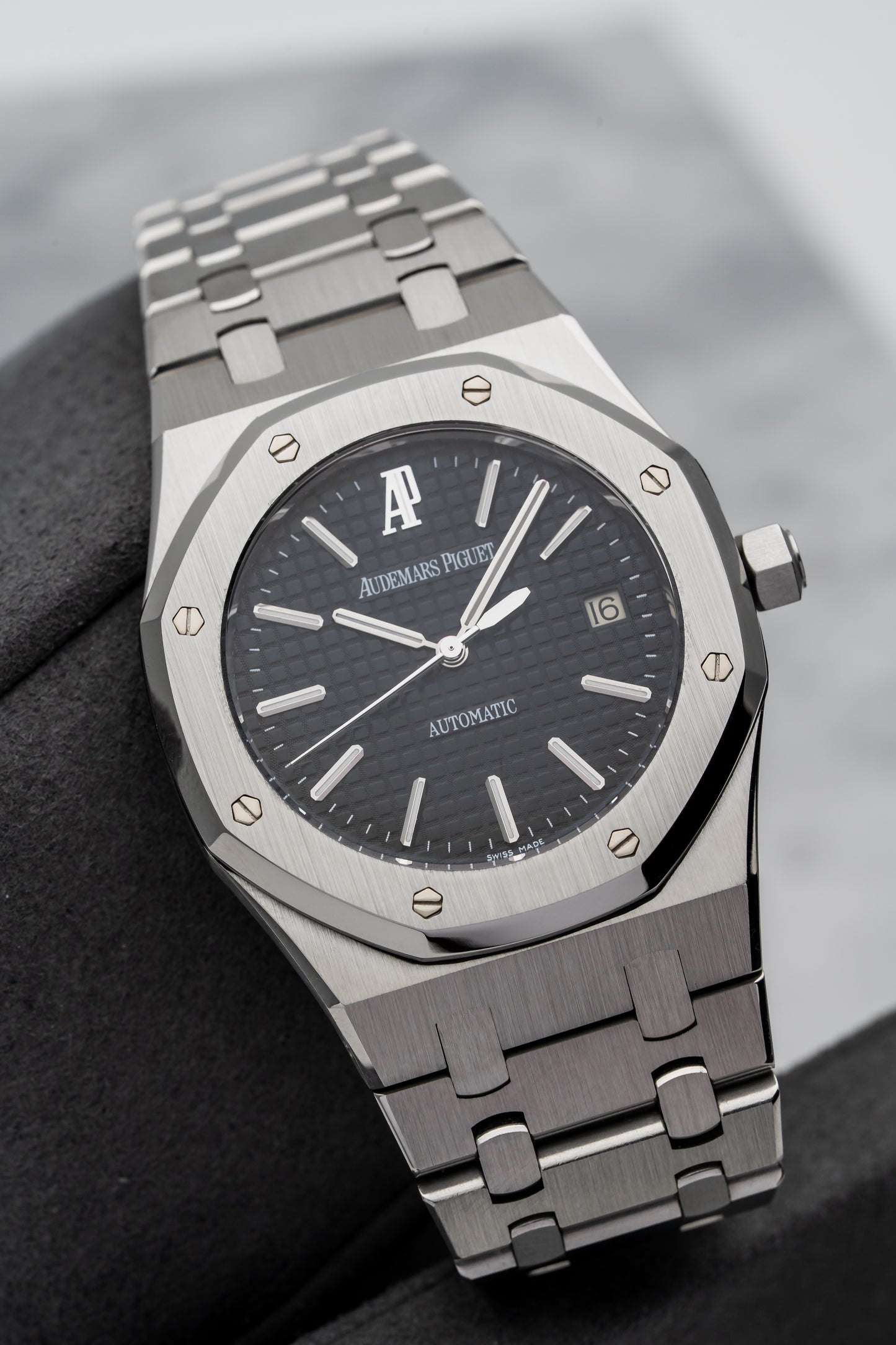 Audemars Piguet Royal Oak 15300ST Stainless Steel, Black Dial