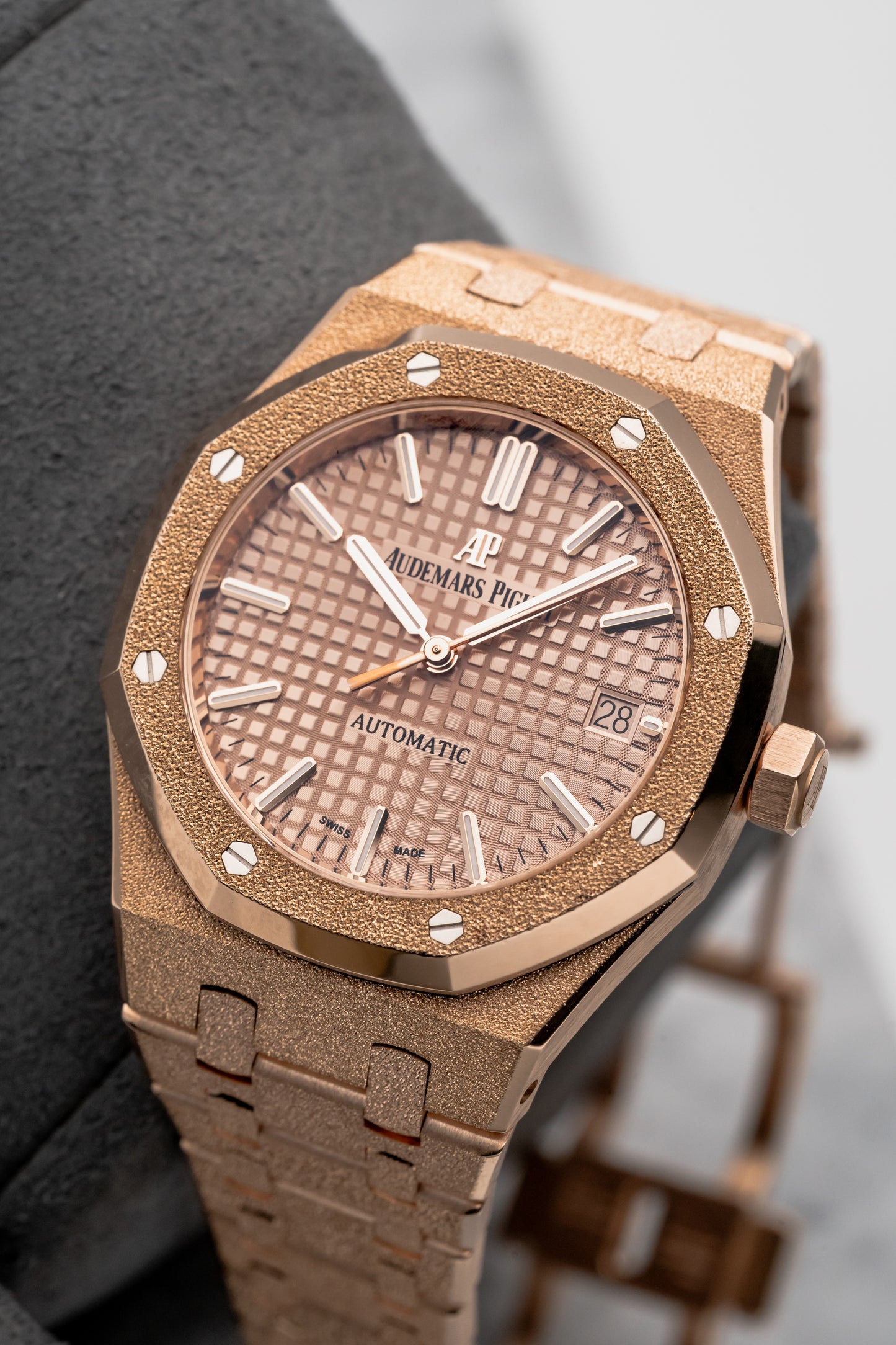 Audemars Piguet Royal Oak Frosted Gold 15454OR