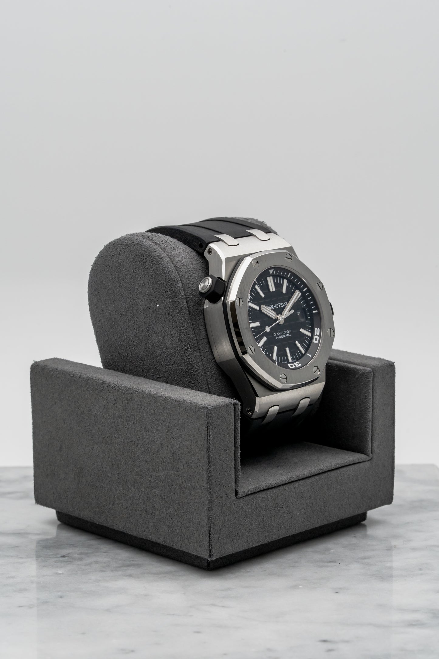 Audemars Piguet Royal Oak Offshore Diver 15710ST Black Dial