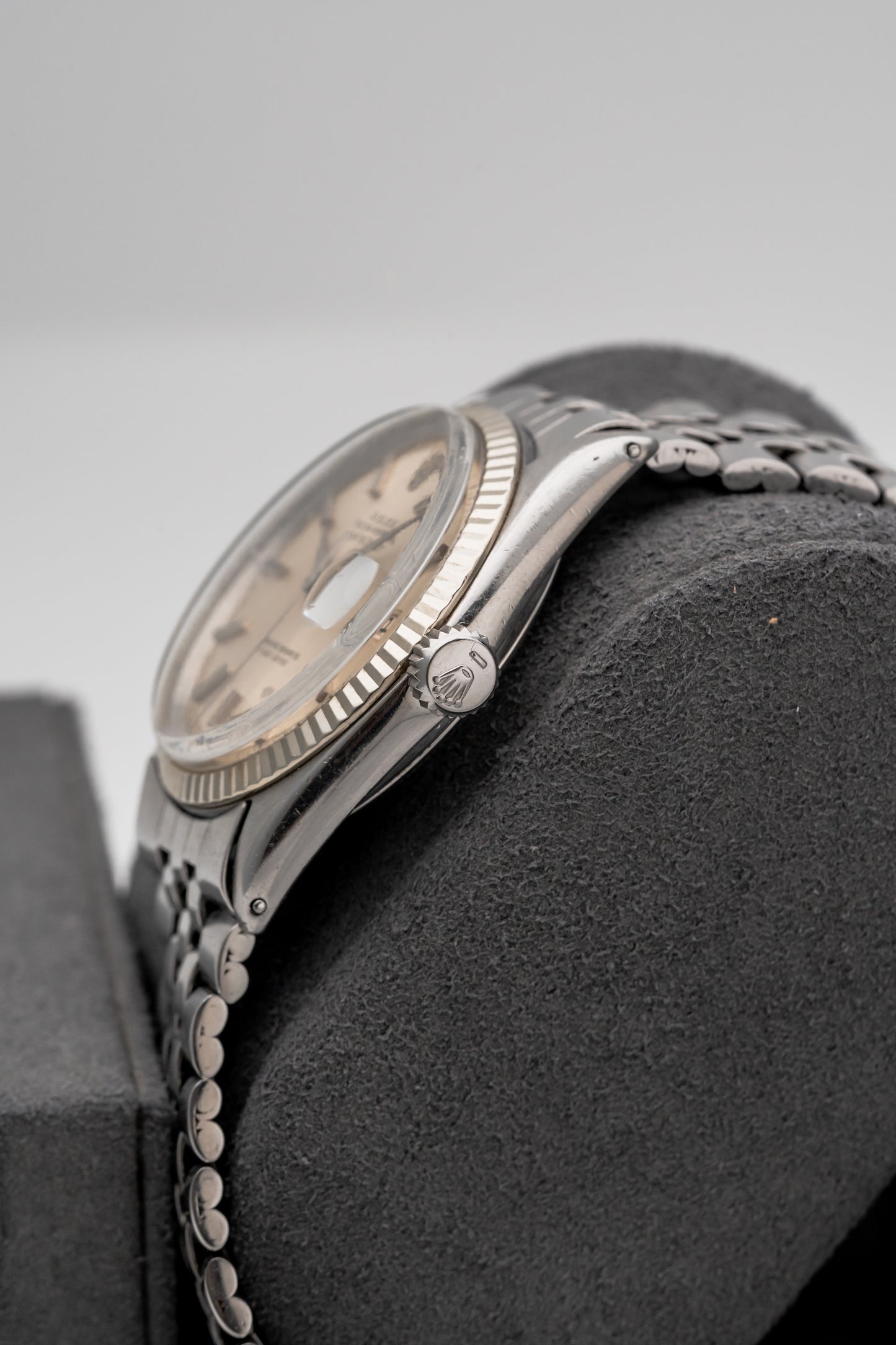 Rolex Datejust Sword Hands 1601 Silver Dial
