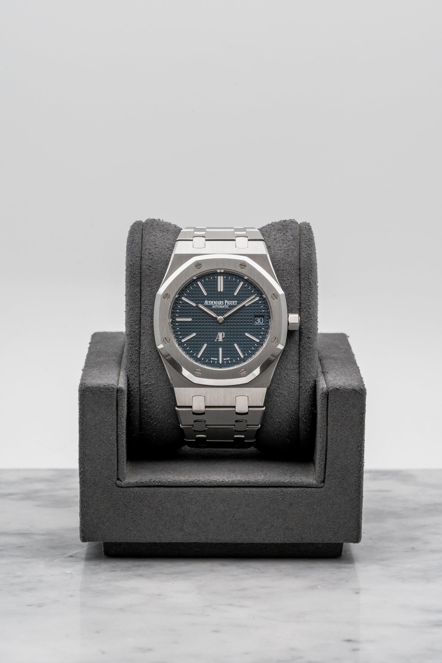 Audemars Piguet Royal Oak Jumbo 16202ST, Blue “Petite Tapisserie” Dial