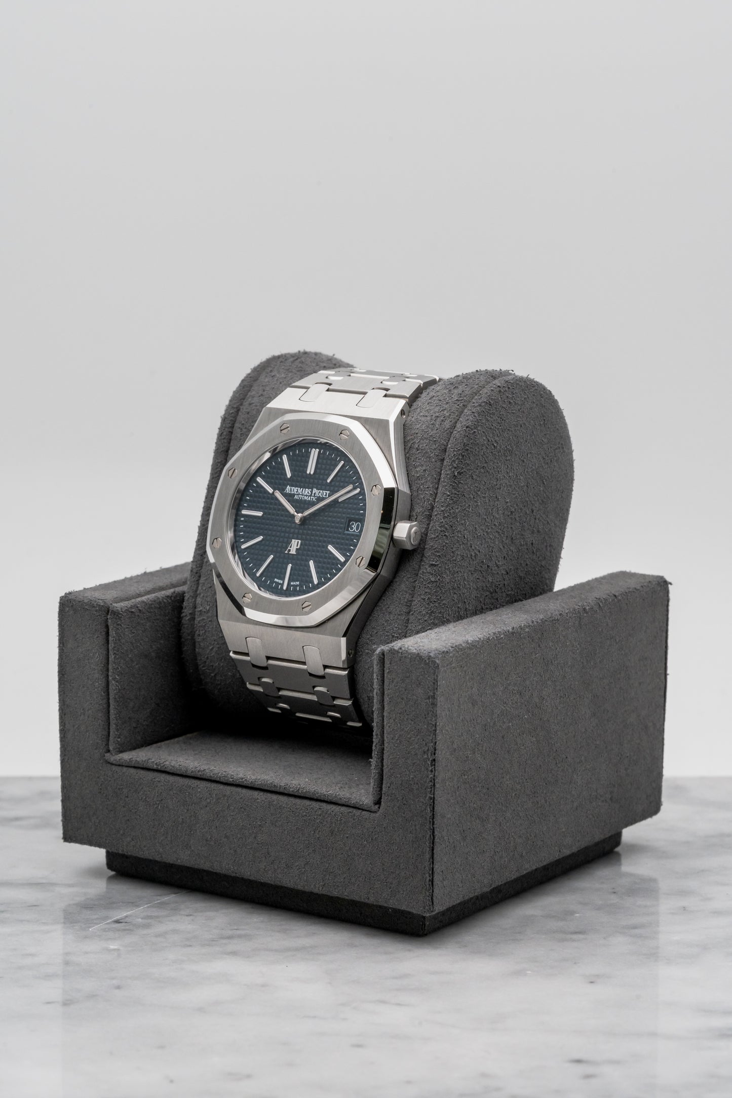 Audemars Piguet Royal Oak Jumbo 16202ST, Blue “Petite Tapisserie” Dial
