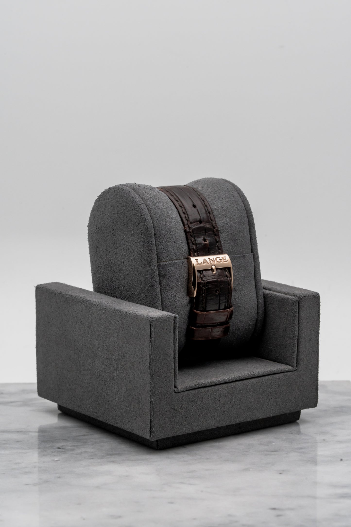 A. Lange & Söhne 201.033 Saxonia Thin