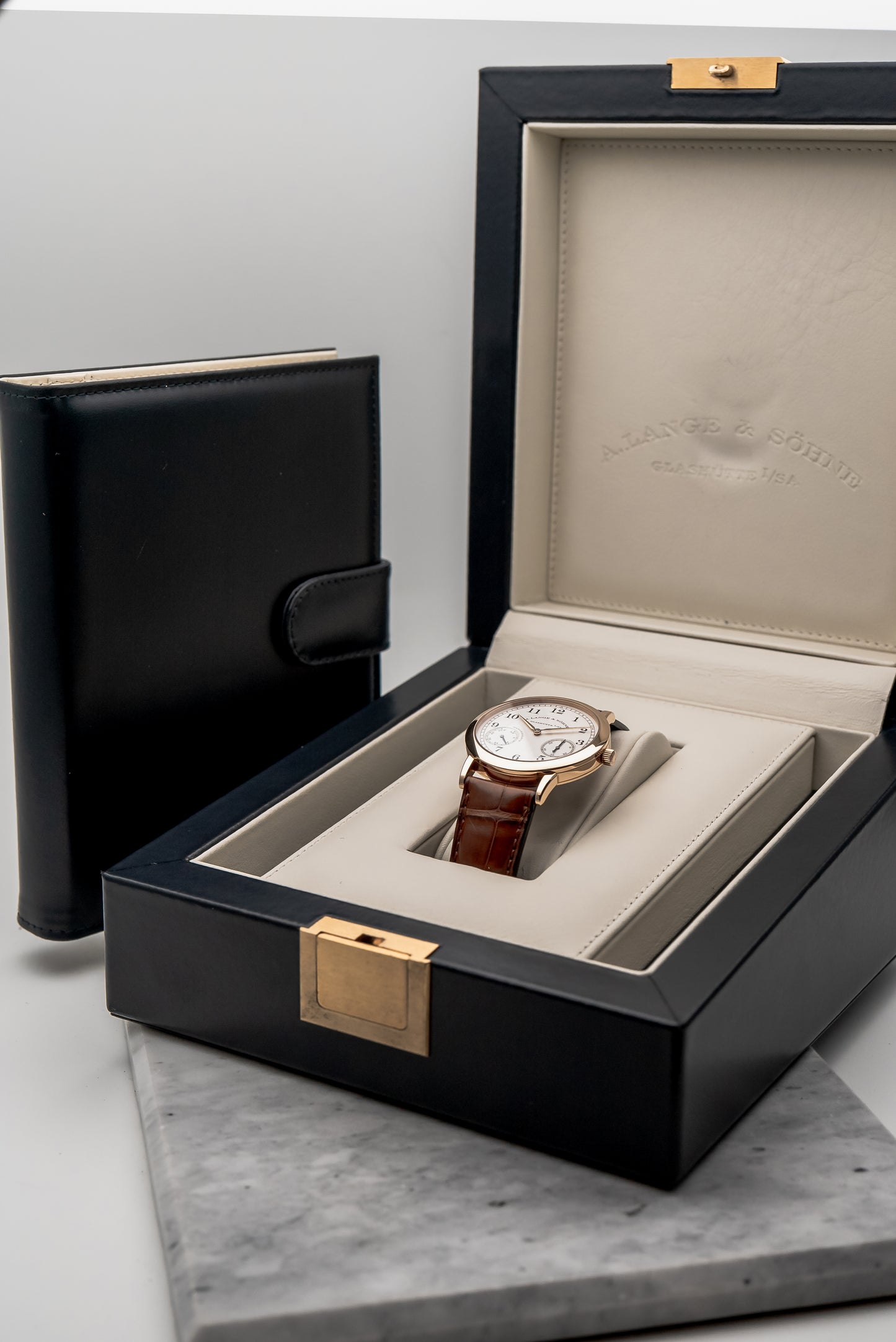 A. Lange & Söhne 221.032 1815 Up Down