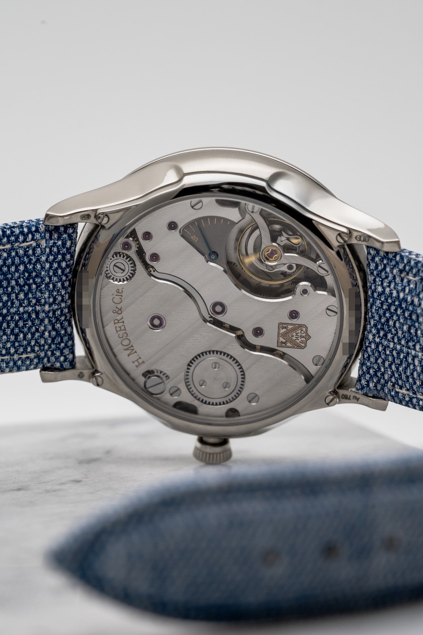 H. Moser & Cie Venturer White Gold 2327-0207 Blue Fumé, White Gold