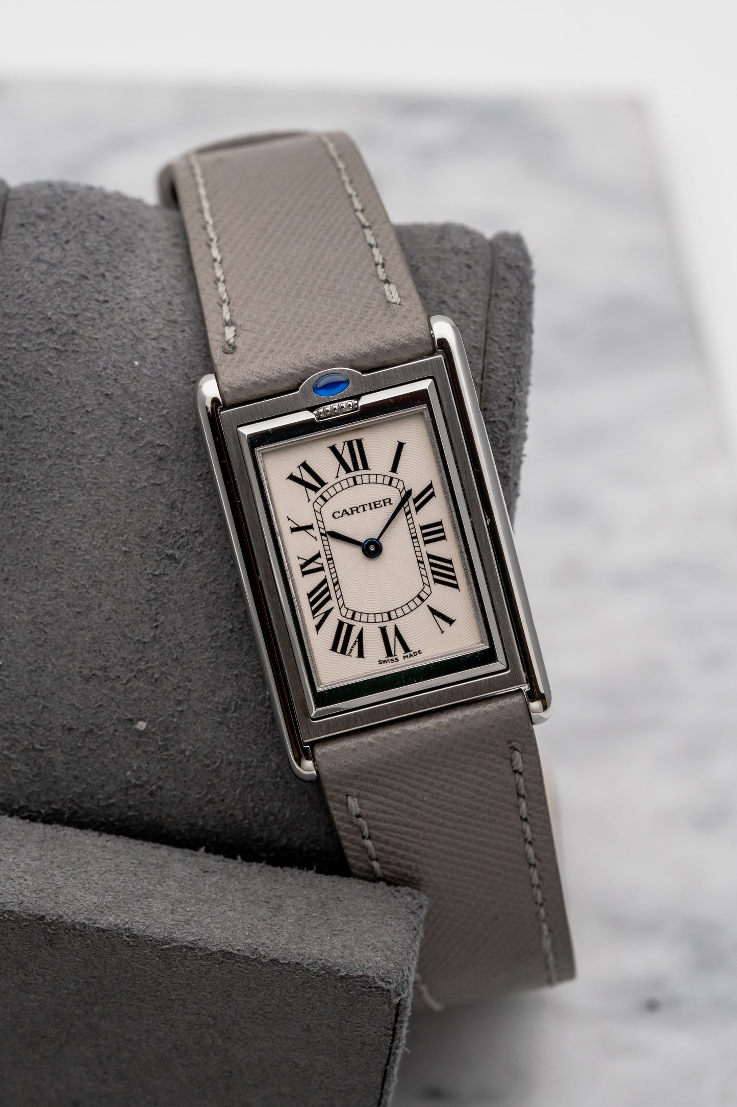 Cartier Collection Privée Tank Basculante 2390
