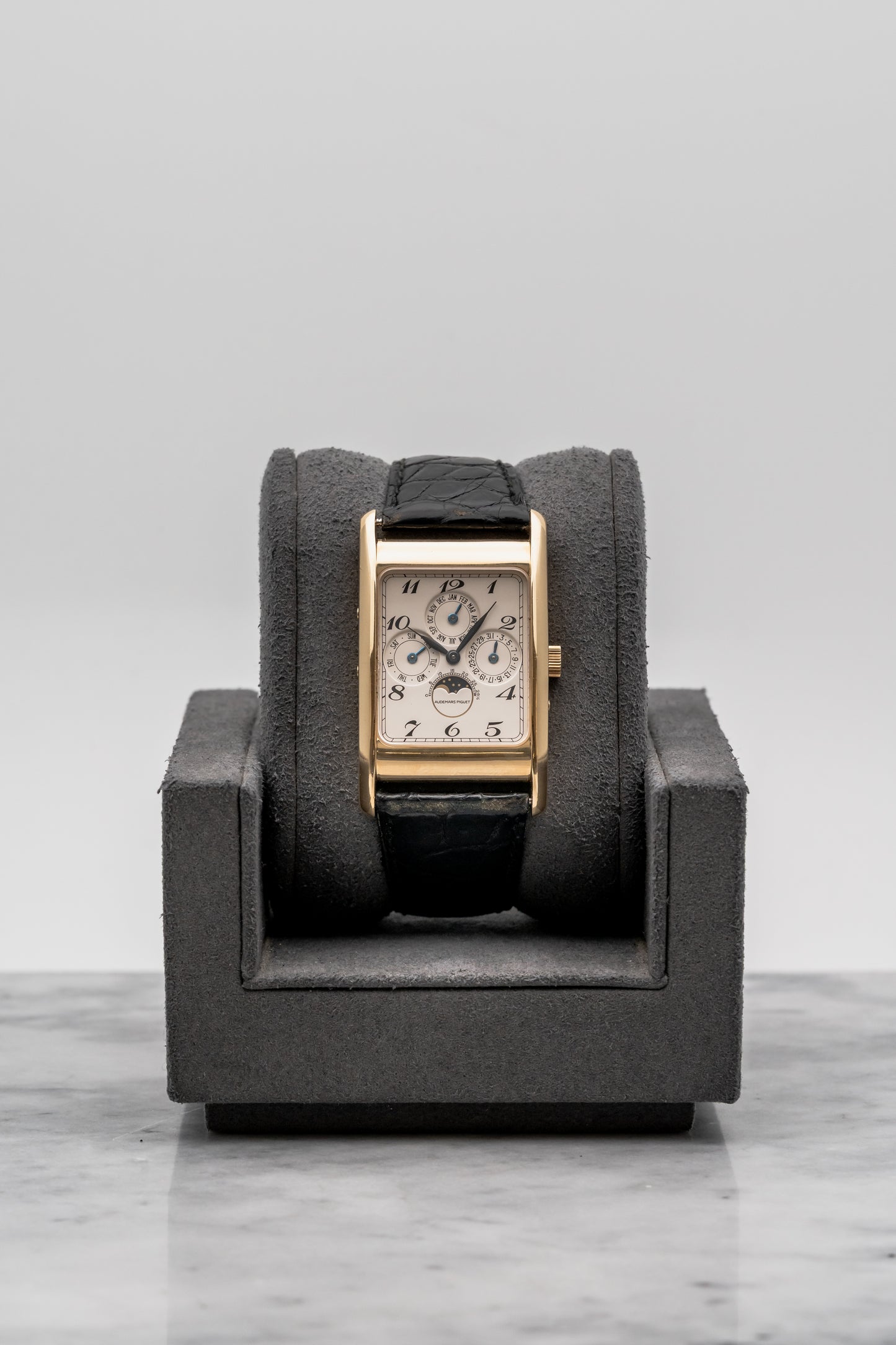 Audemars Piguet Edward Piguet Quantième Perpétuel 25682BA