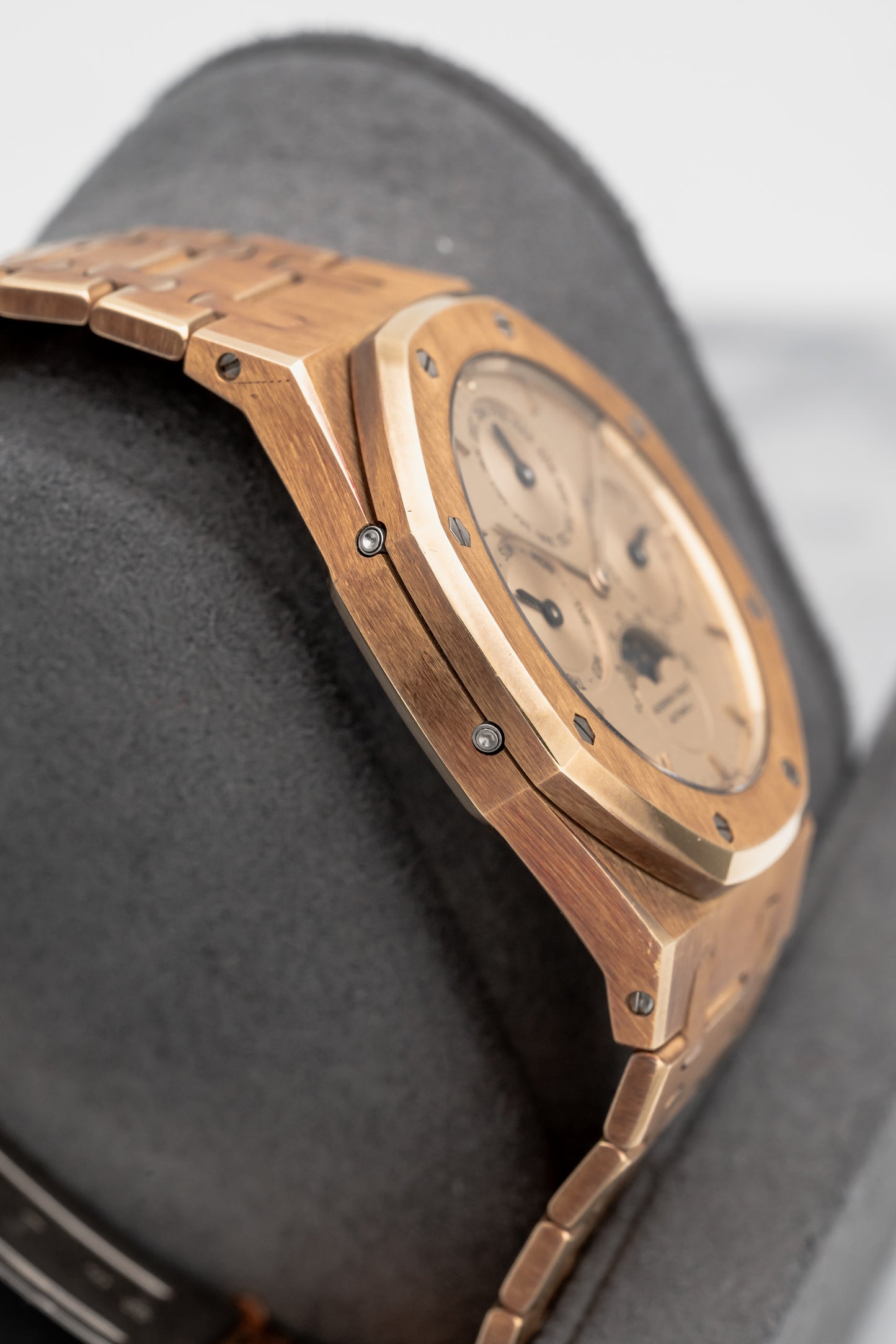 Audemars Piguet Royal Oak Perpetual Calendar 25686BA Champagne Dial