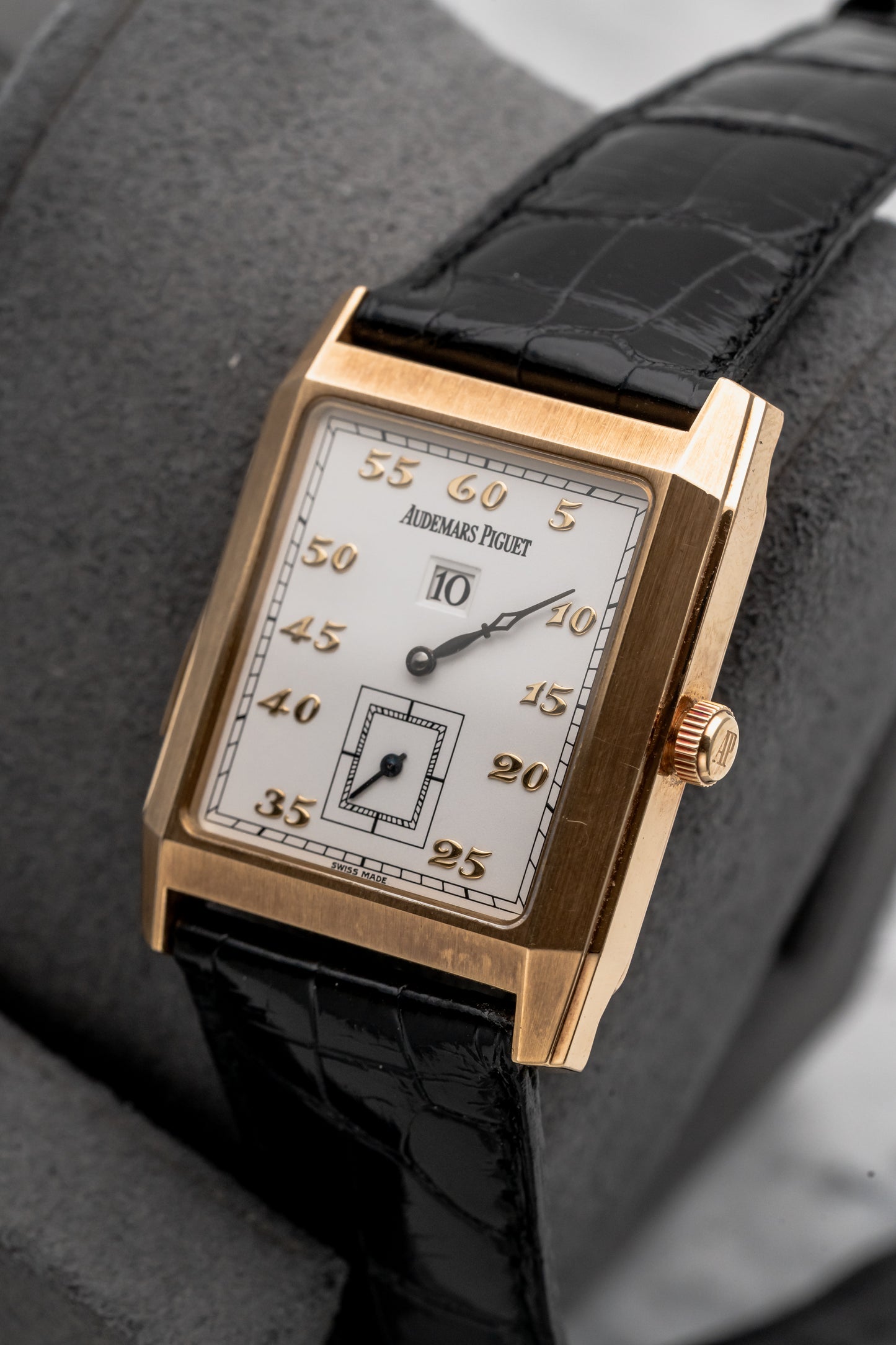 Audemars Piguet Minute Repeater 25723BA White Dial