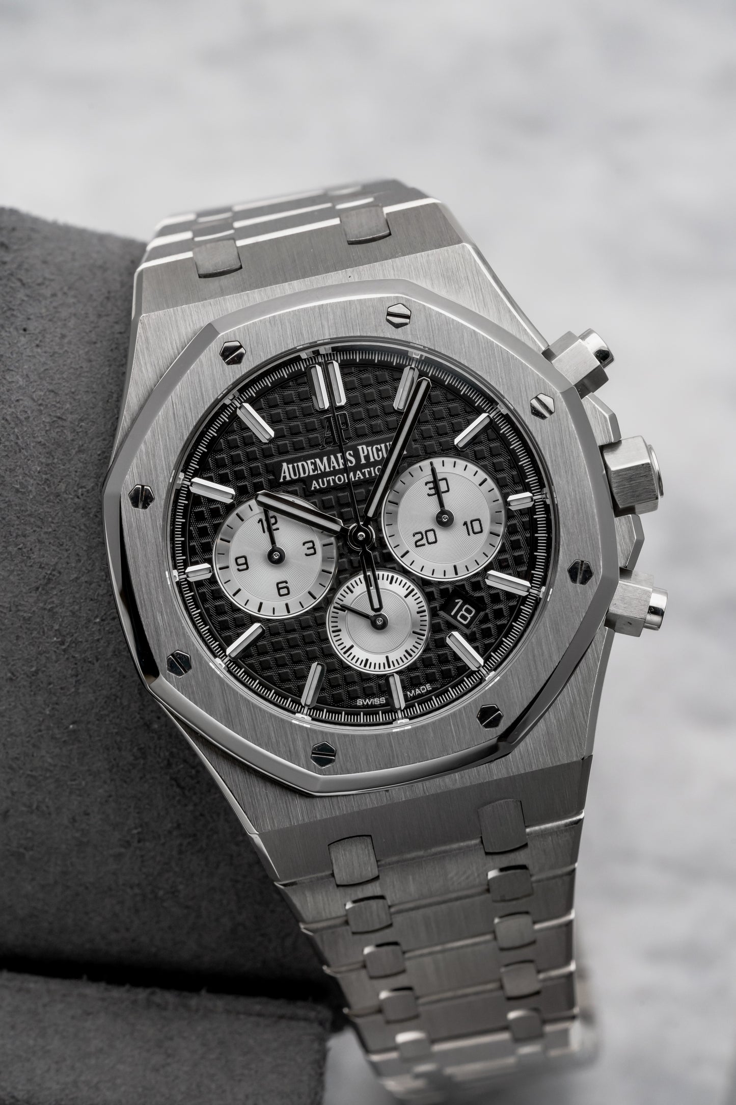 Audemars Piguet Royal Oak Chronograph 26331ST.OO.1220ST.02 Black Dial