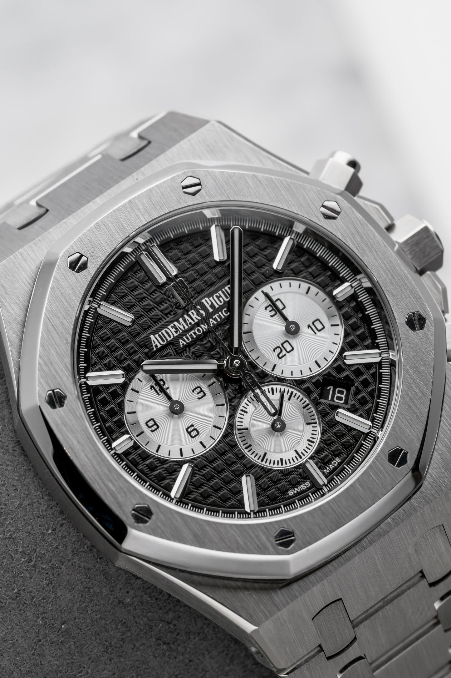 Audemars Piguet Royal Oak Chronograph 26331ST.OO.1220ST.02 Black Dial
