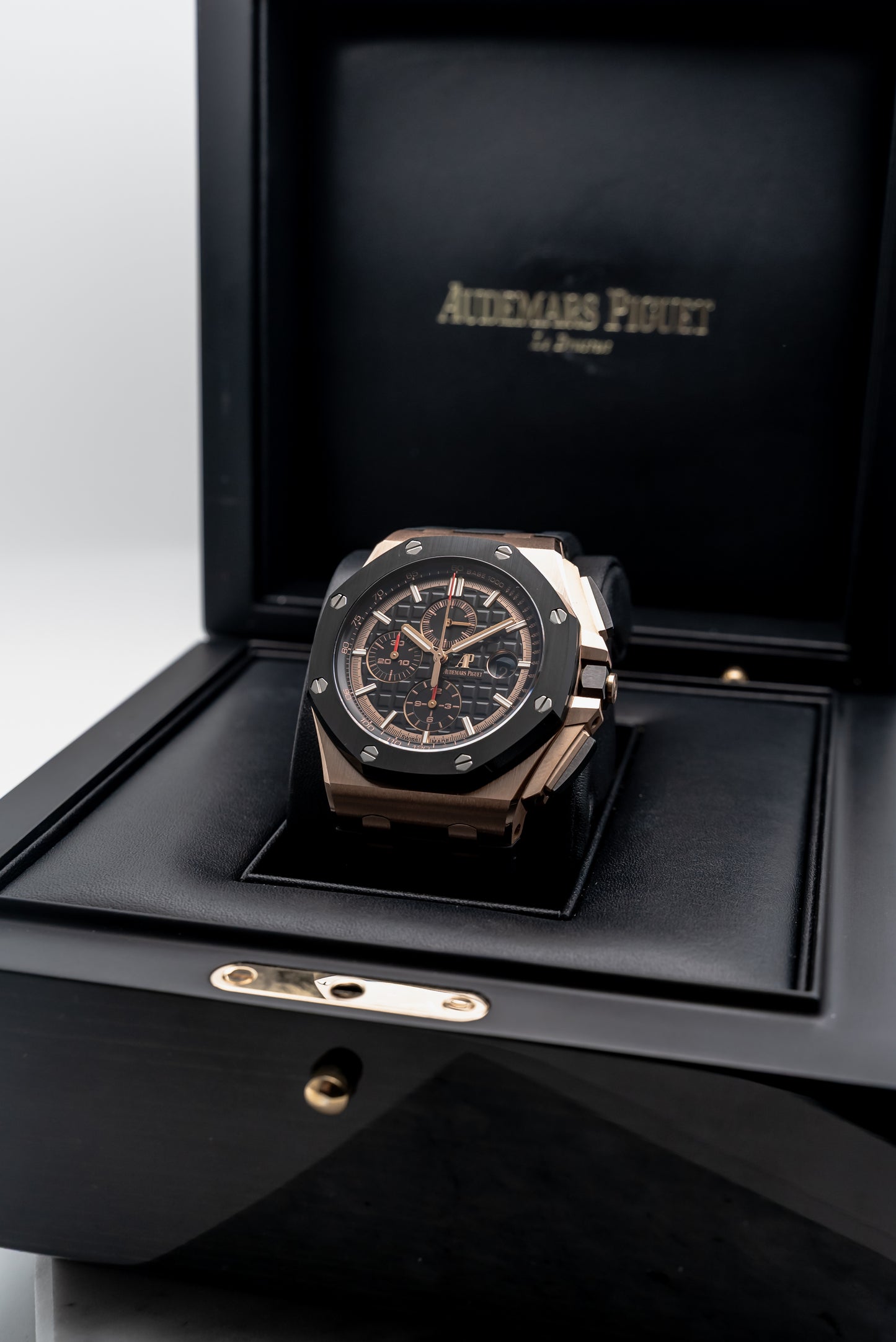 Audemars Piguet Royal Oak Offshore Chronograph 26401RO.OO.A002CA.02, Black Dial