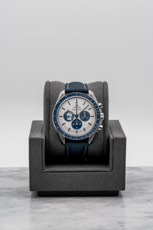 Omega Speedmaster 310.32.42.50.02.001 Snoopy Dial