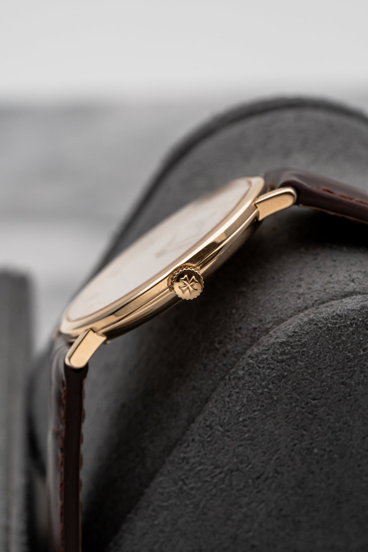 Vacheron Constantin Patrimony 31039 Roman Numerals Champagne Dial