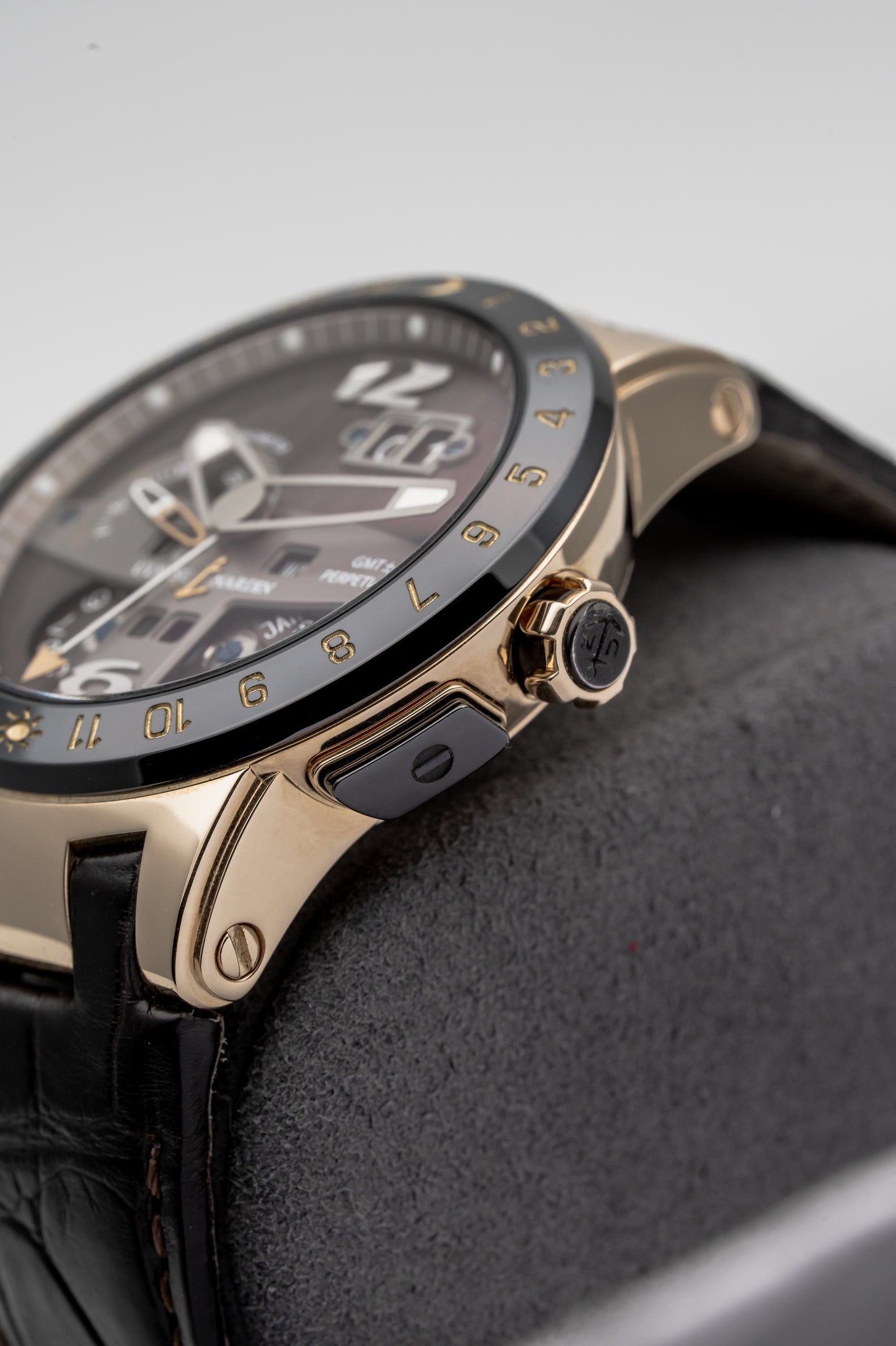 Ulysse Nardin El Toro GMT Perpetual 322-00, Brown Dial