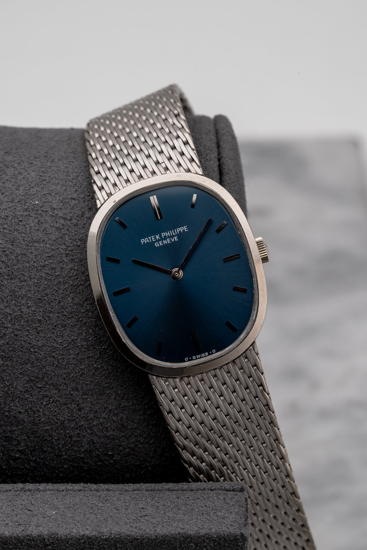 Patek Philippe Golden Ellipse 3548/1 Blue Dial